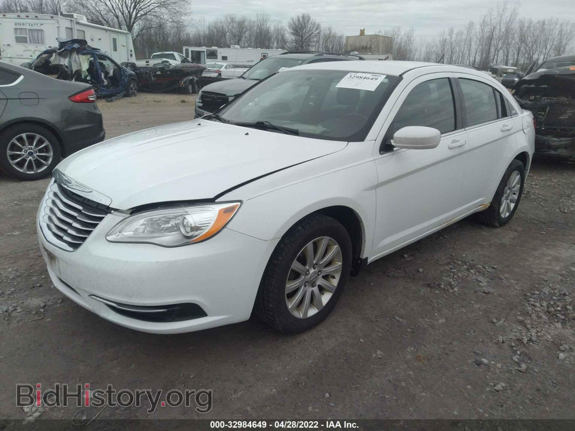 2013 CHRYSLER 200 - VIN: 1C3CCBBB7DN501155 - Фото 2