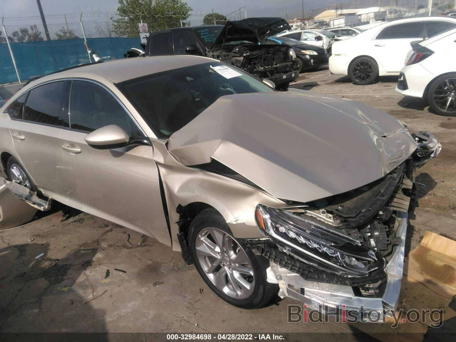 Photo 1HGCV1F15KA115194 - HONDA ACCORD SEDAN 2019