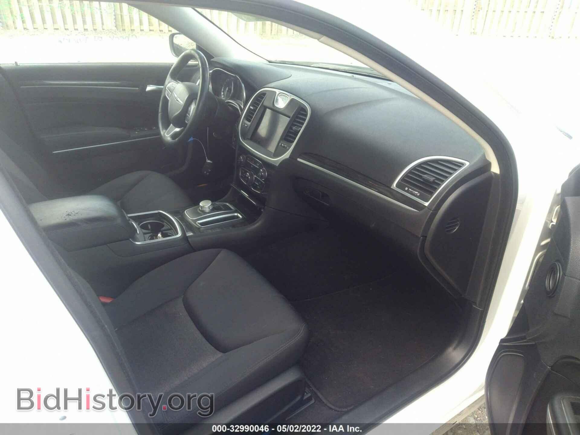 2019 CHRYSLER 300 - VIN: 2C3CCAAG3KH610404 - Photo 5
