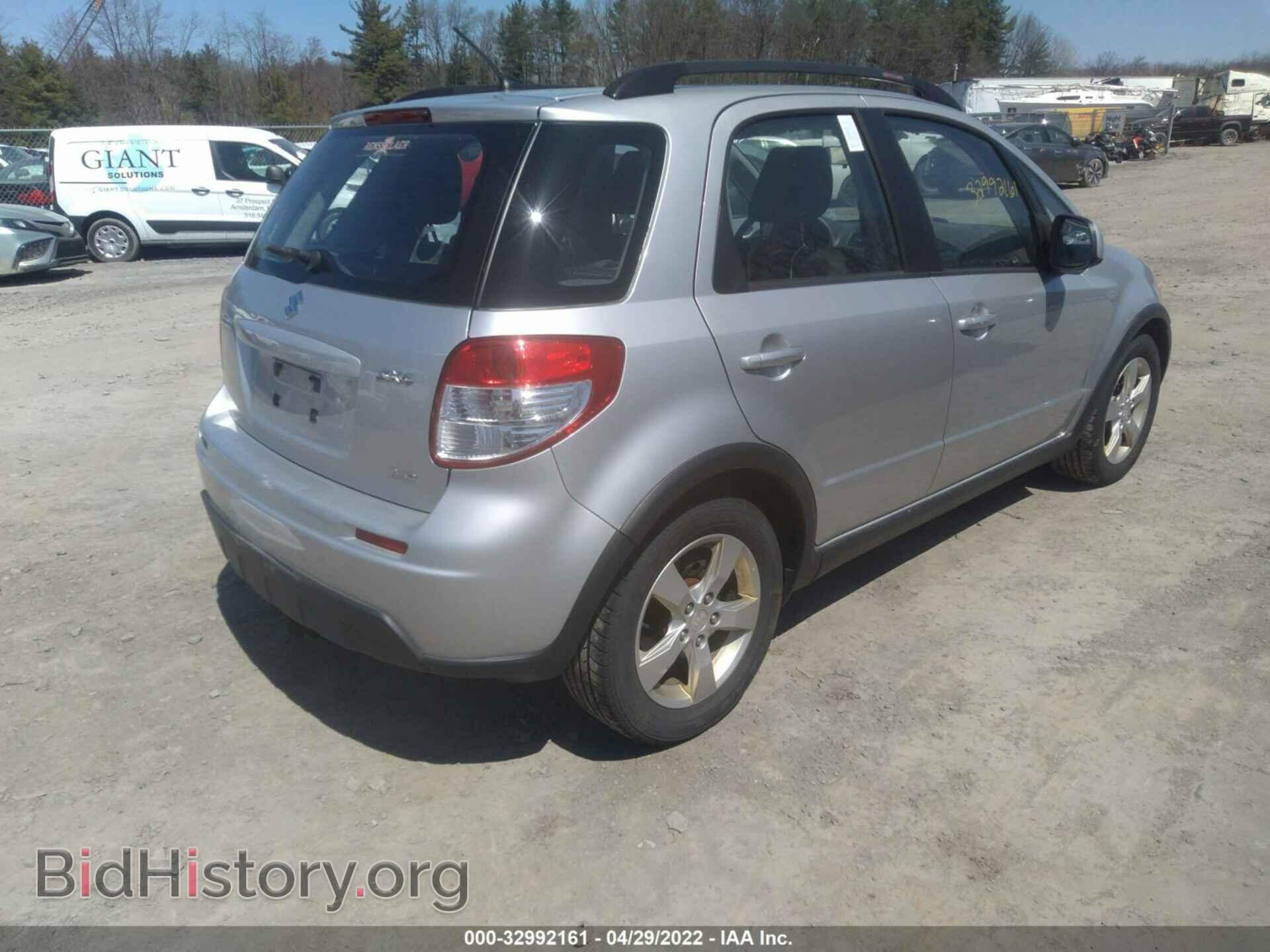 2011 SUZUKI SX4 - VIN: JS2YB5A35B6304093 - Photo 4