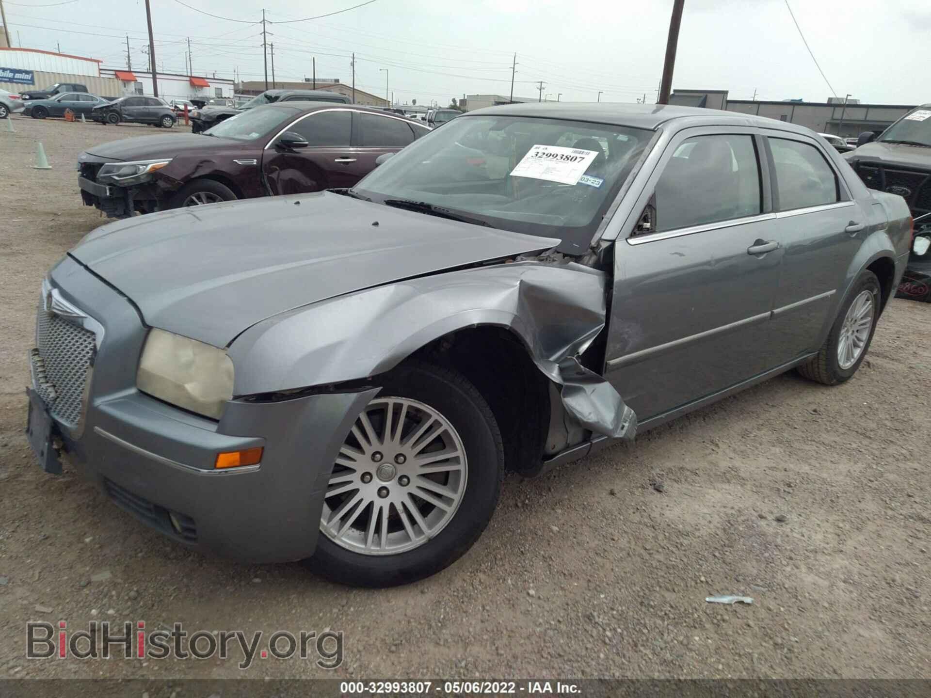 2007 CHRYSLER 300 - VIN: 2C3KA53G37H715151 - Фото 2
