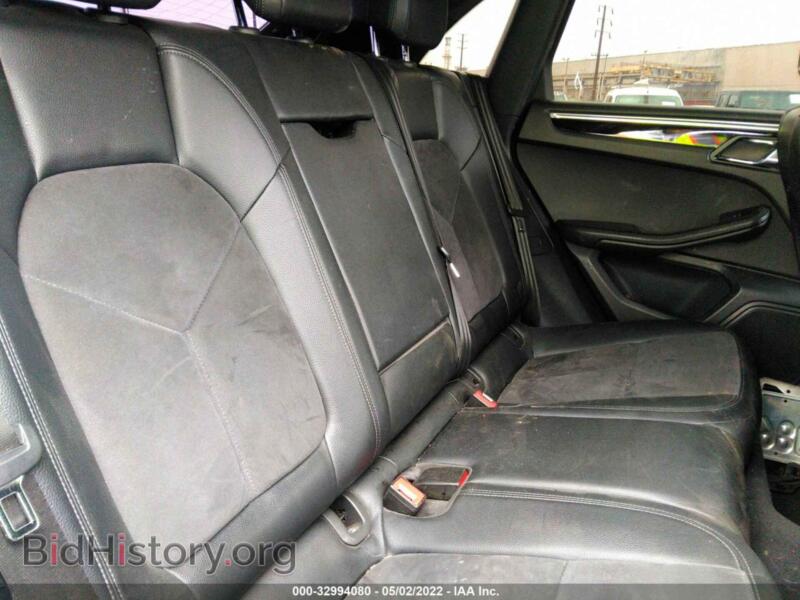 2017 Porsche MACAN (VIN WP1AA2A58HLB81140) — photo 8 of 12