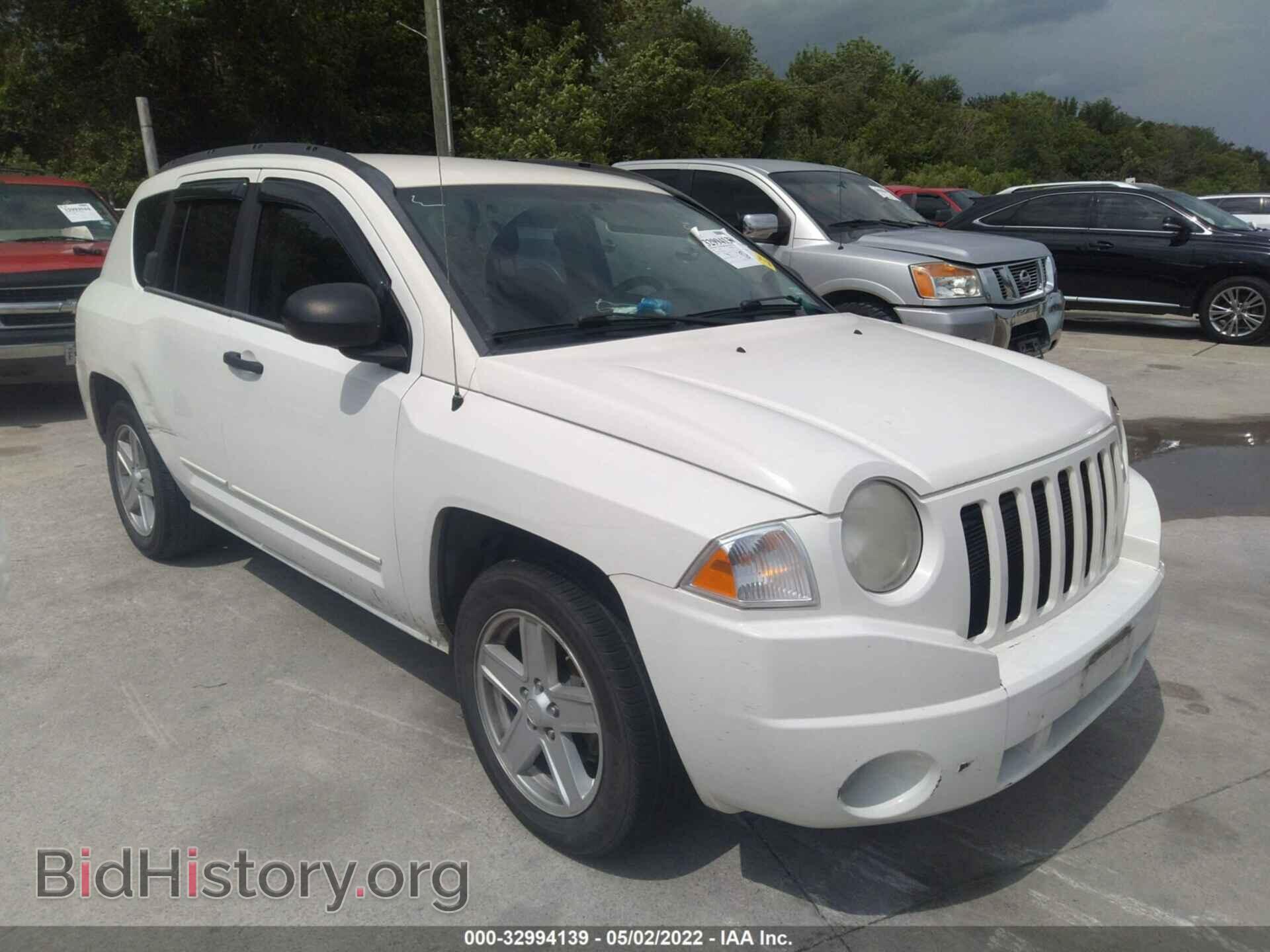 Photo 1J4NT4FA2AD516210 - JEEP COMPASS 2010