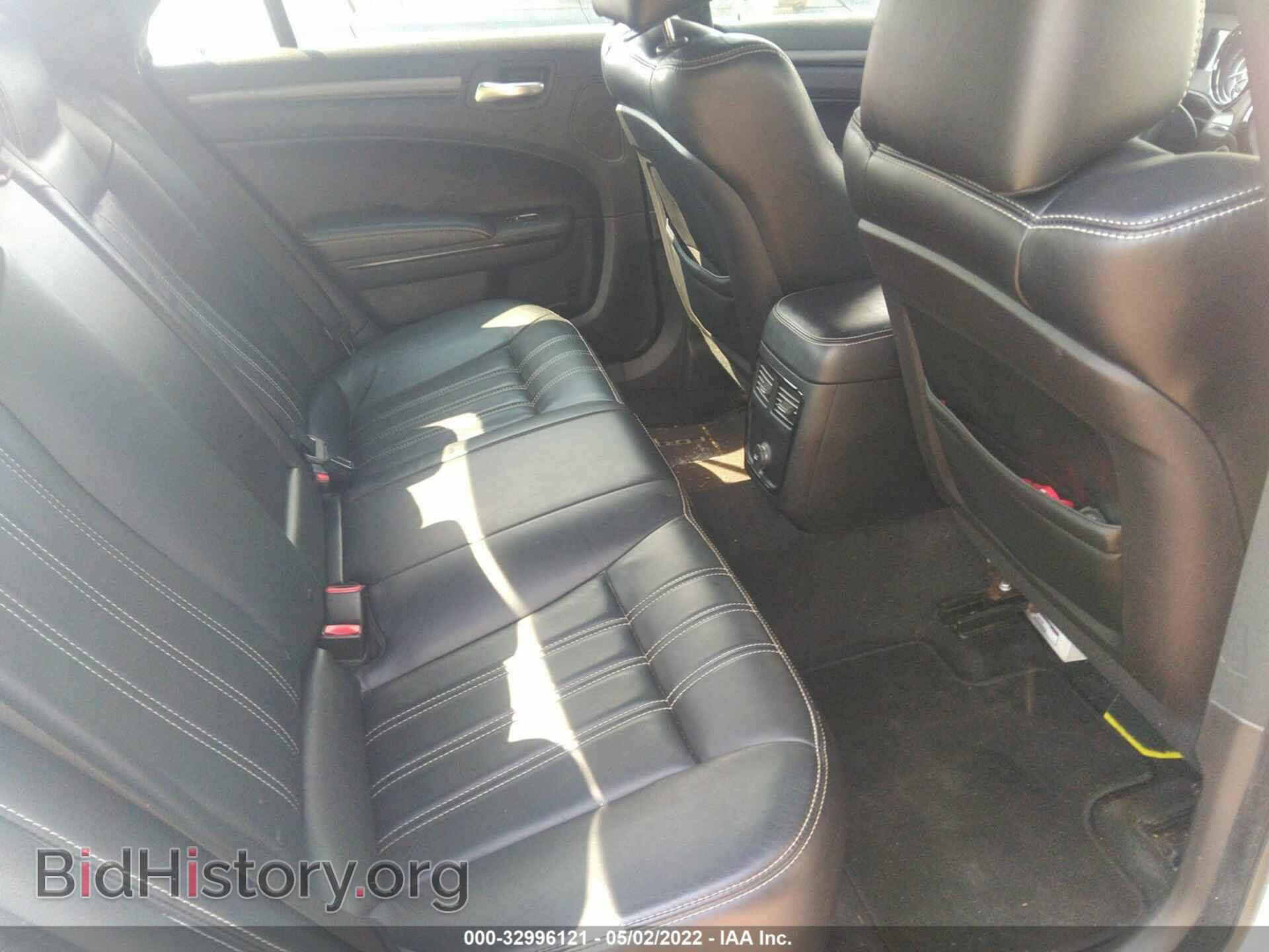 2013 CHRYSLER 300 - VIN: 2C3CCABG2DH743639 - Фото 8