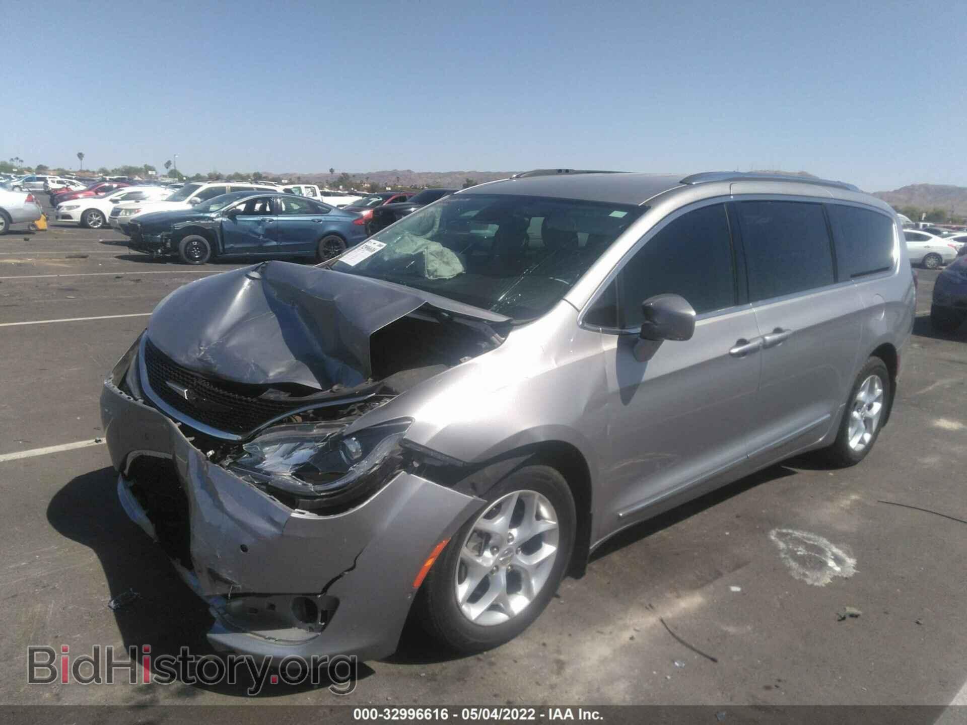 2017 CHRYSLER PACIFICA - VIN: 2C4RC1EG8HR664008 - Photo 2