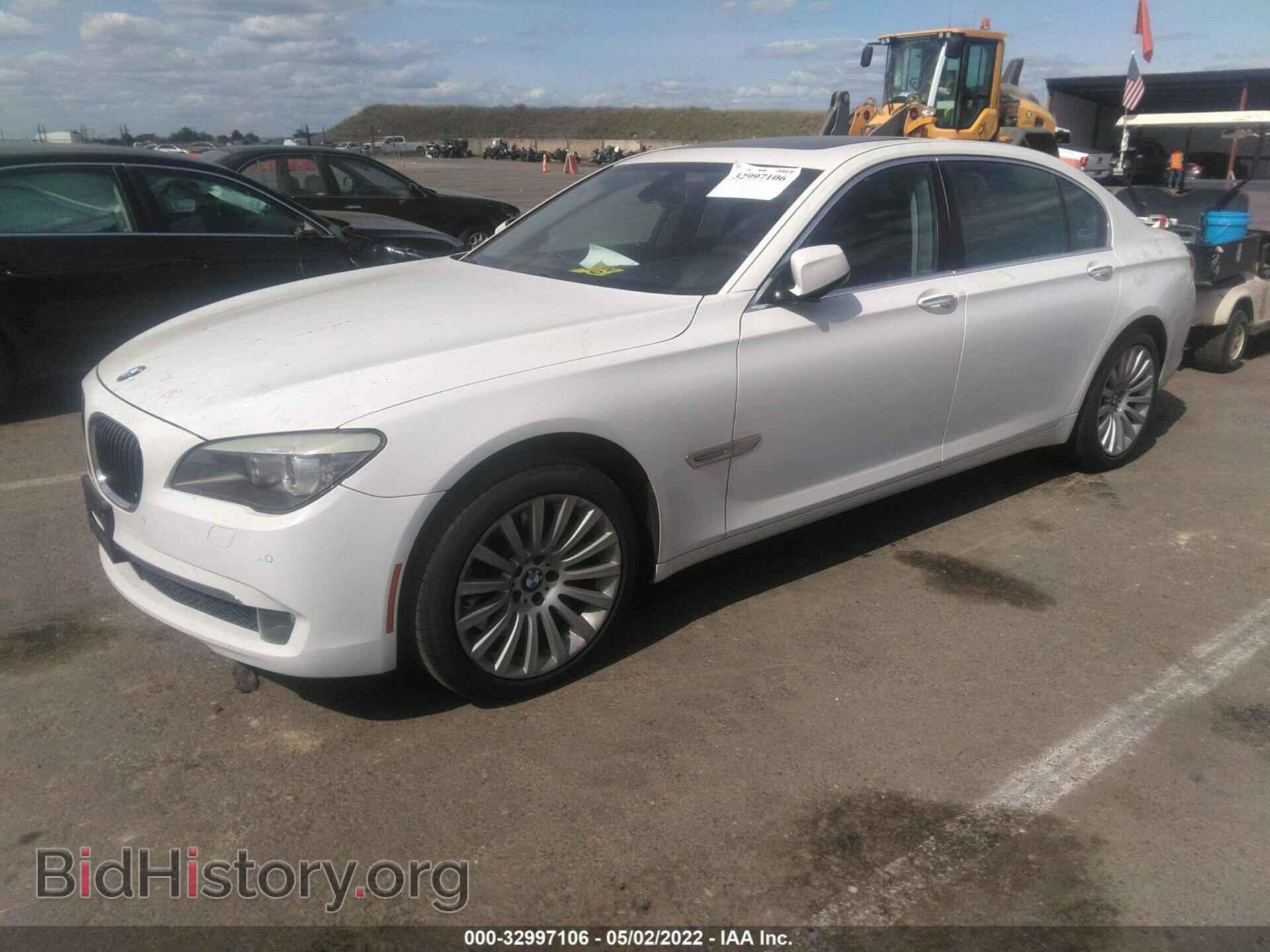2012 BMW 7 SERIES - VIN: WBAKB8C53CC962785 - Фото 2