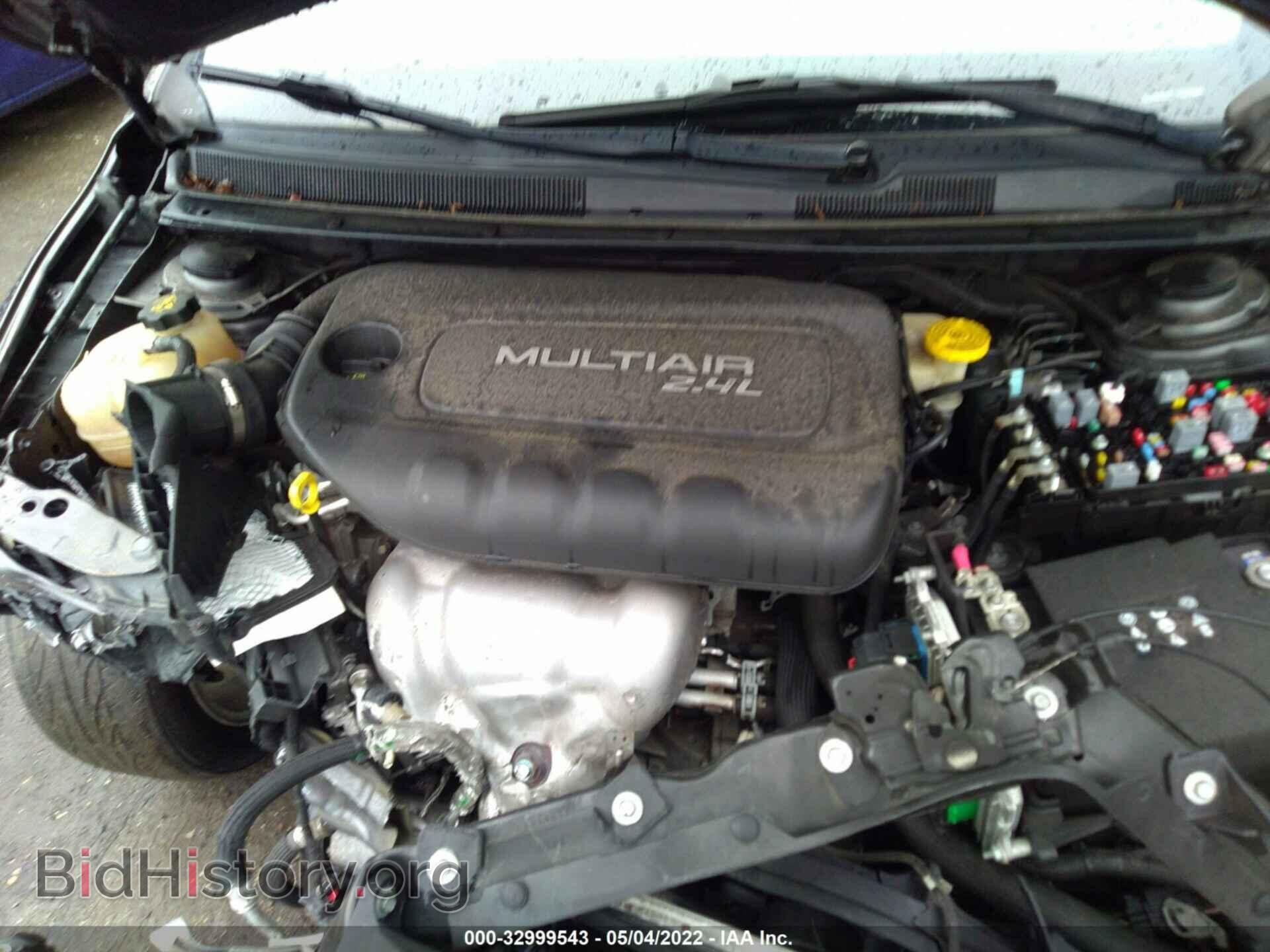 2016 CHRYSLER 200 - VIN: 1C3CCCAB3GN161949 - Фото 10