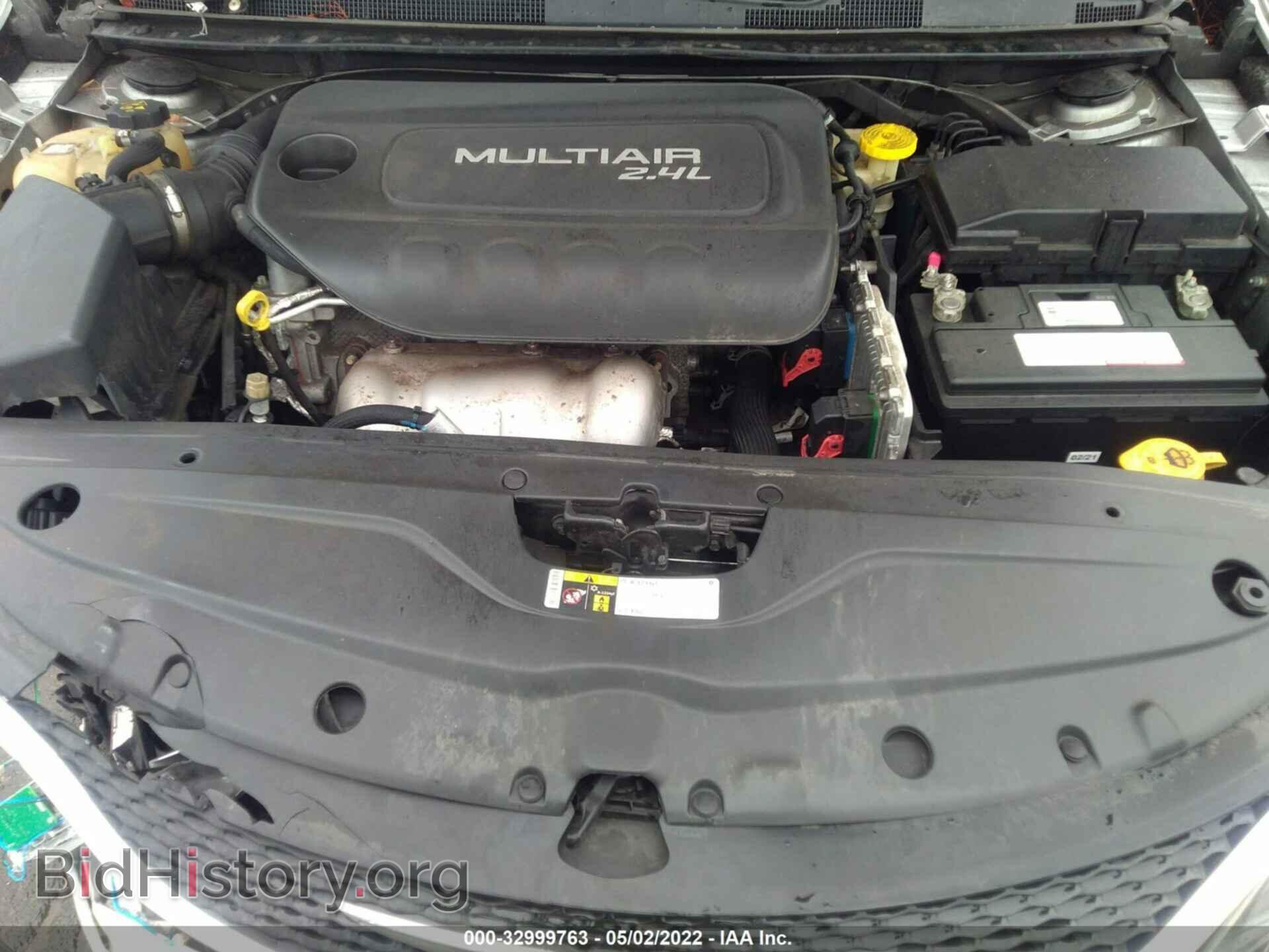 2015 CHRYSLER 200 - VIN: 1C3CCCAB4FN724988 - Фото 10
