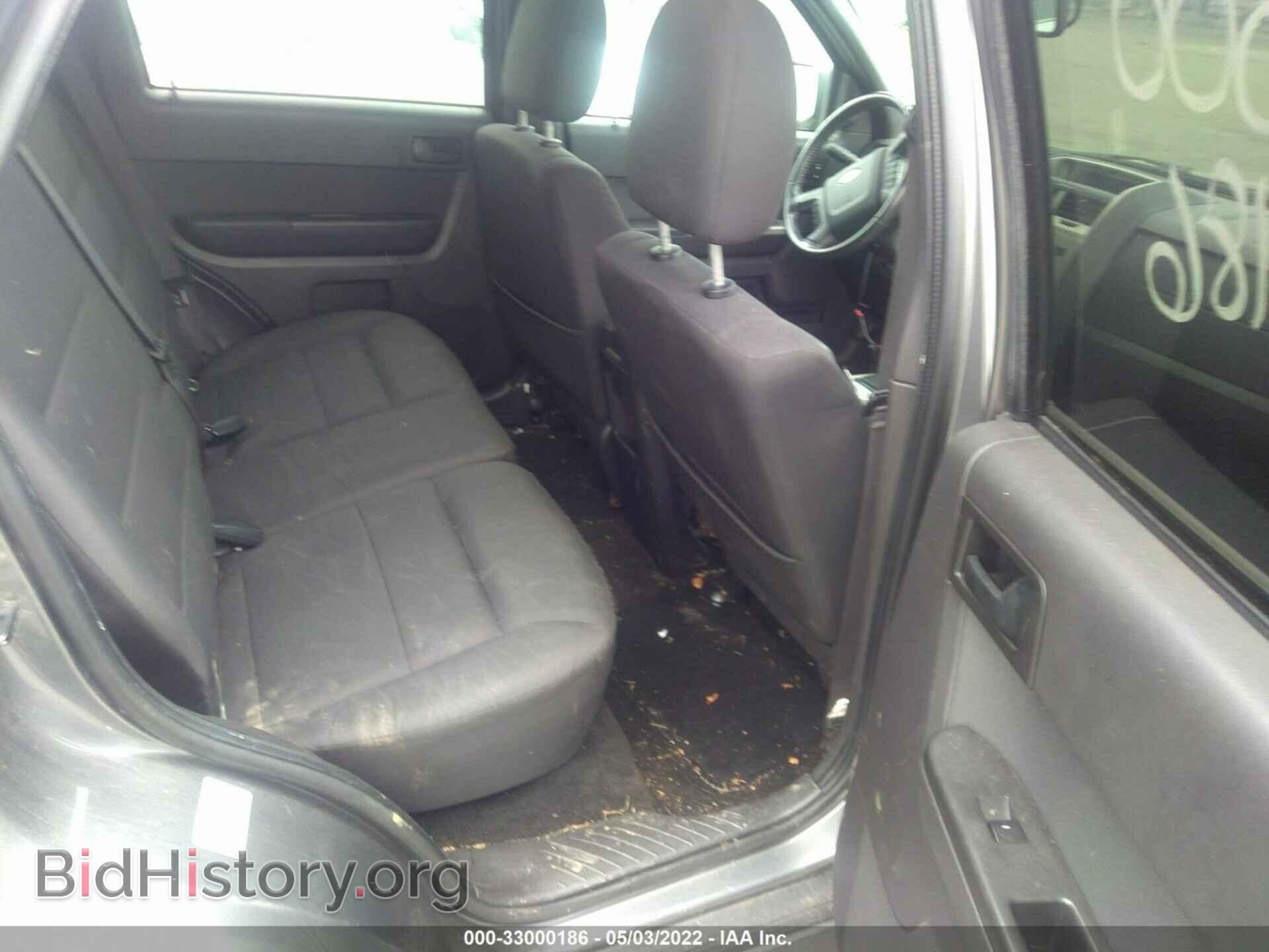 2011 FORD ESCAPE - VIN: 1FMCU0DG7BKC28444 - Photo 8