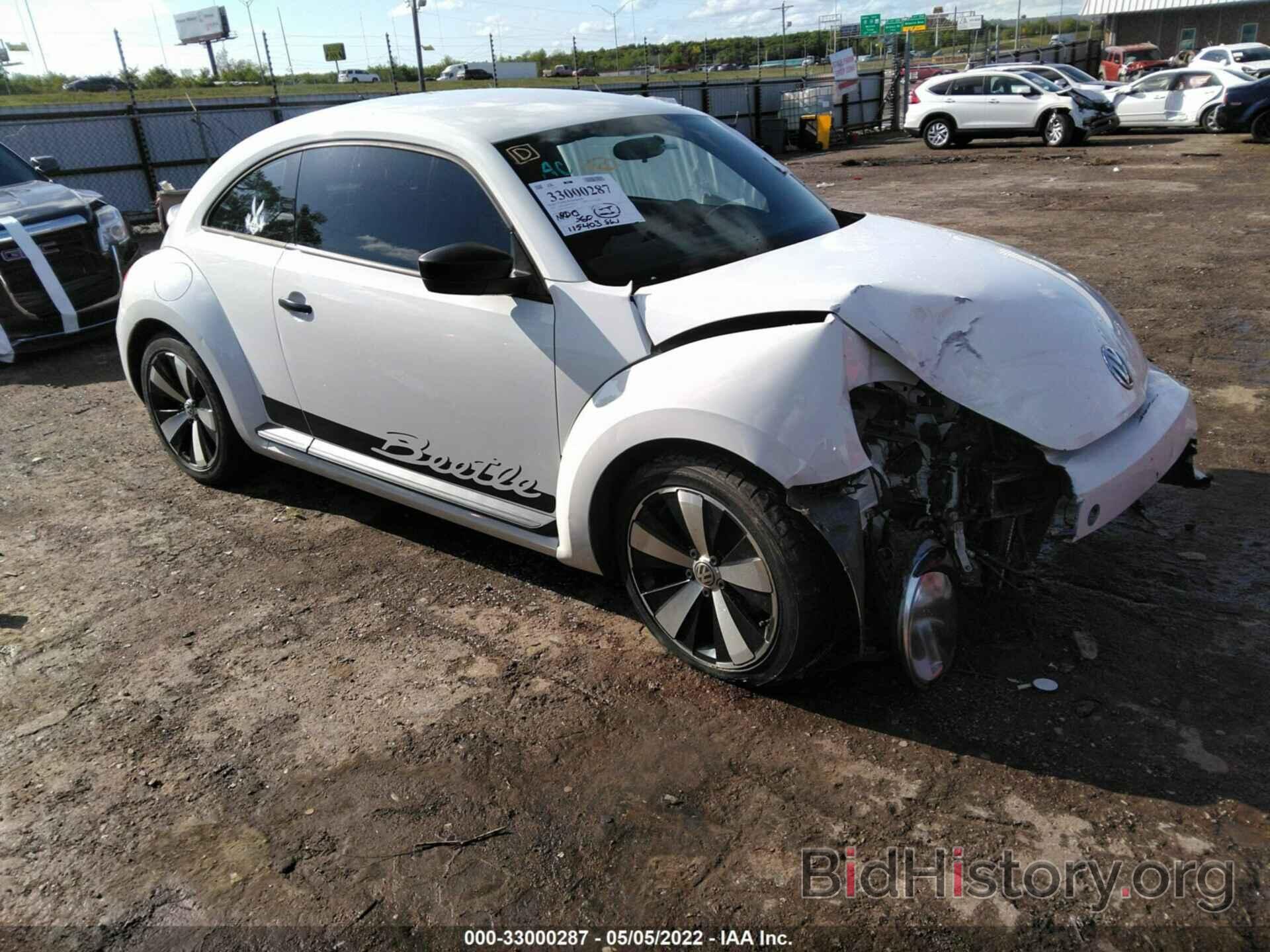 Photo 3VWFP7AT0DM654195 - VOLKSWAGEN BEETLE COUPE 2013
