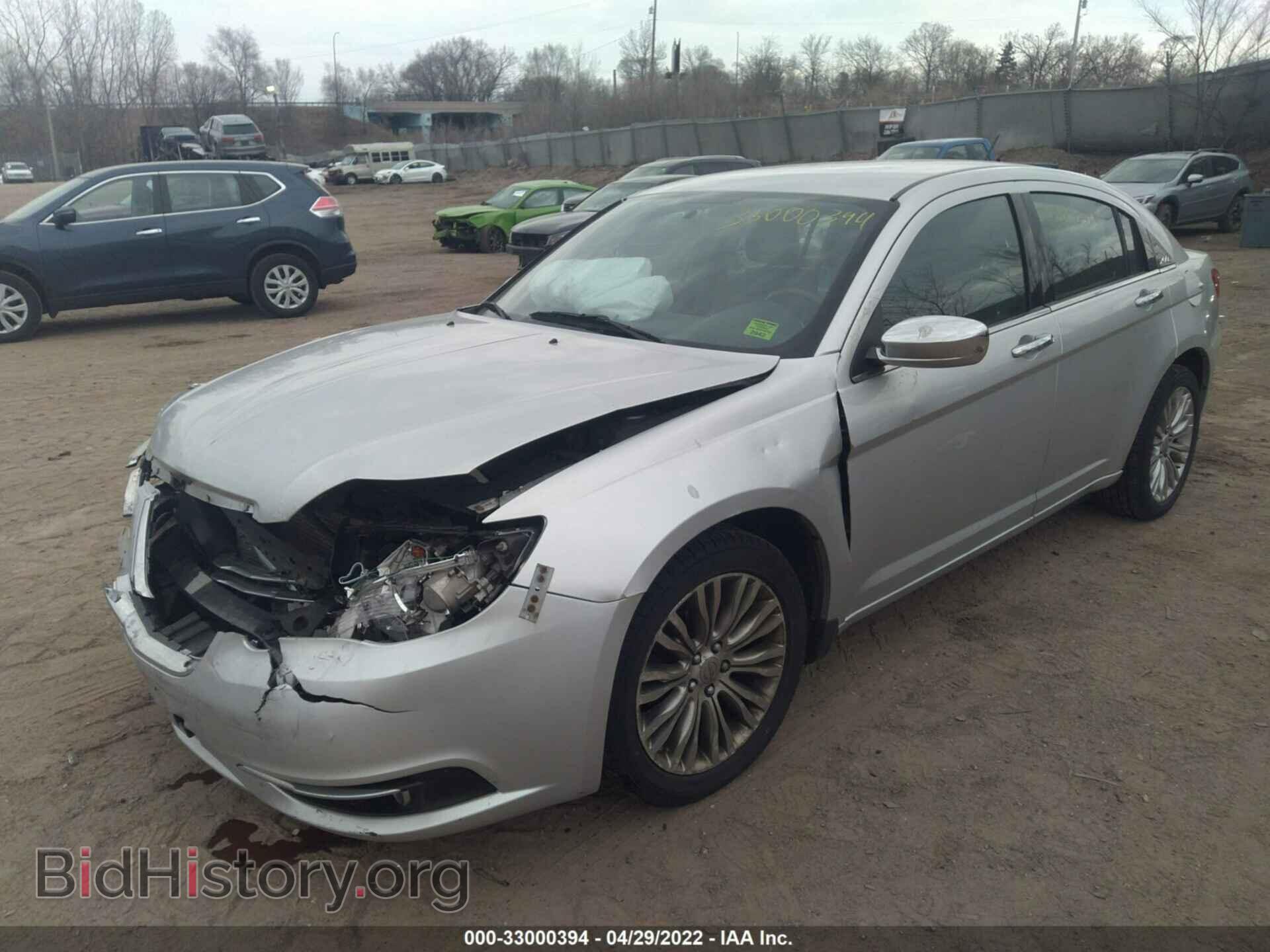 2012 CHRYSLER 200 - VIN: 1C3CCBCB1CN302423 - Photo 2