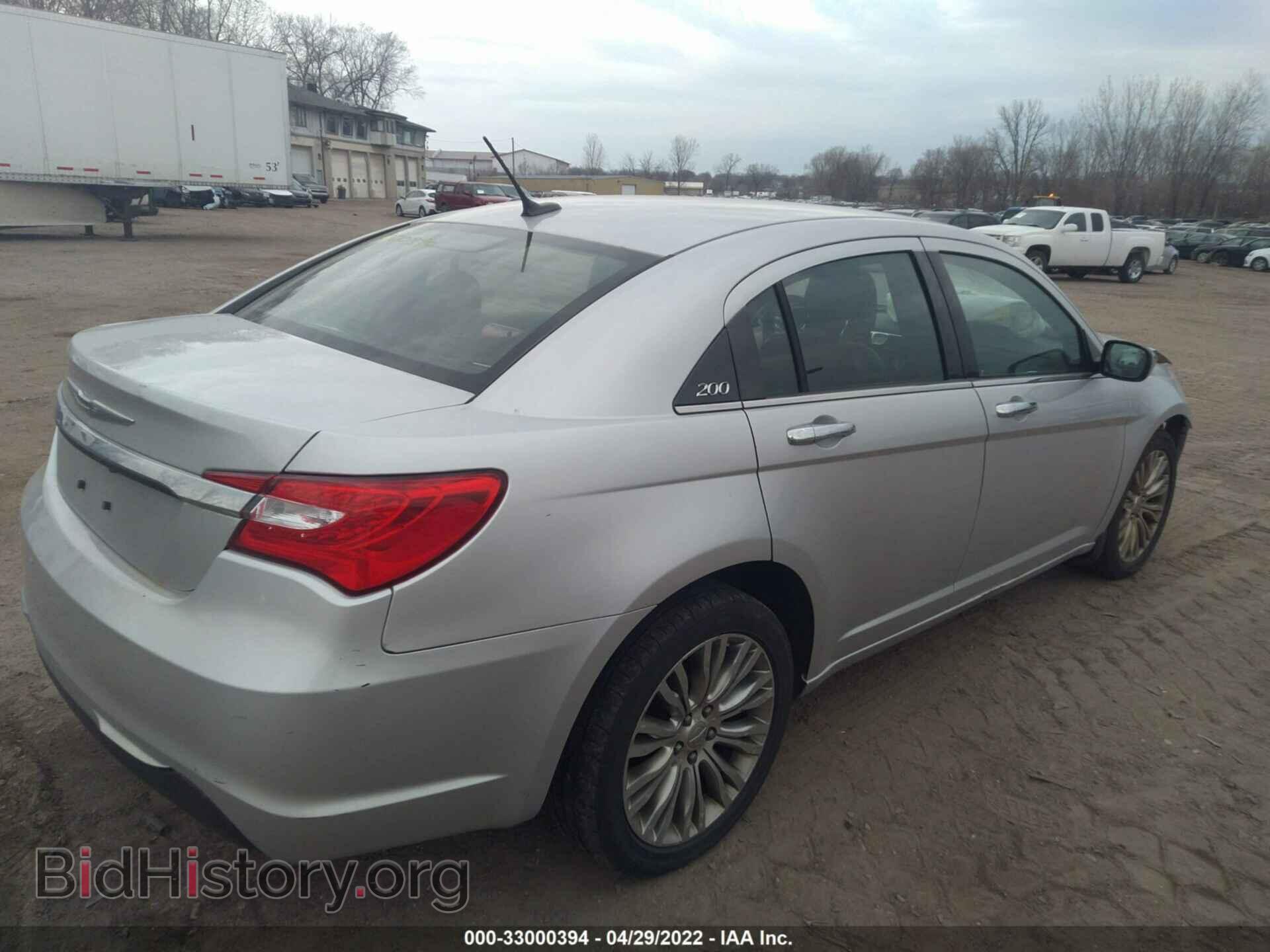 2012 CHRYSLER 200 - VIN: 1C3CCBCB1CN302423 - Photo 4