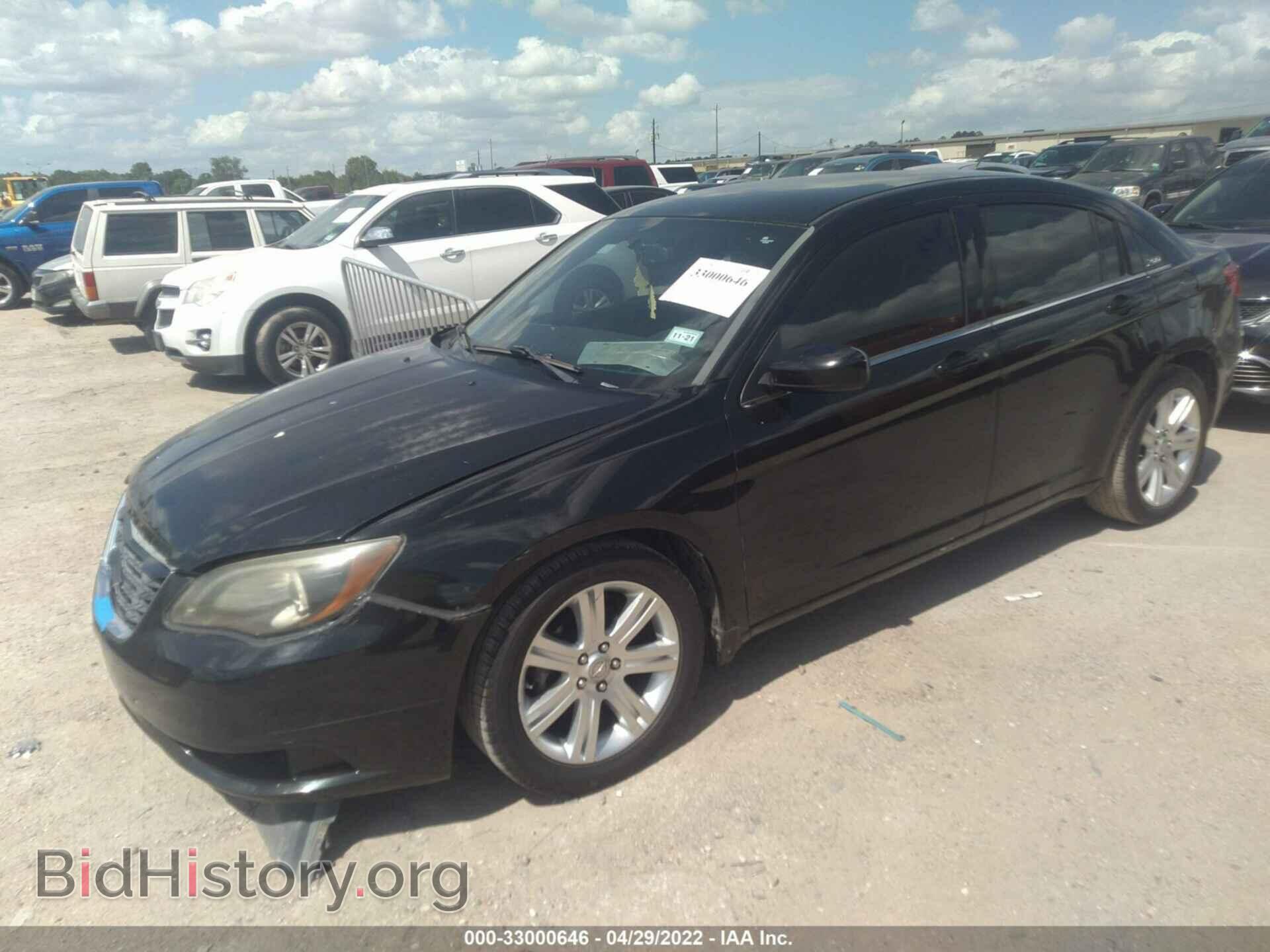 2012 CHRYSLER 200 - VIN: 1C3CCBBB2CN301976 - Фото 2