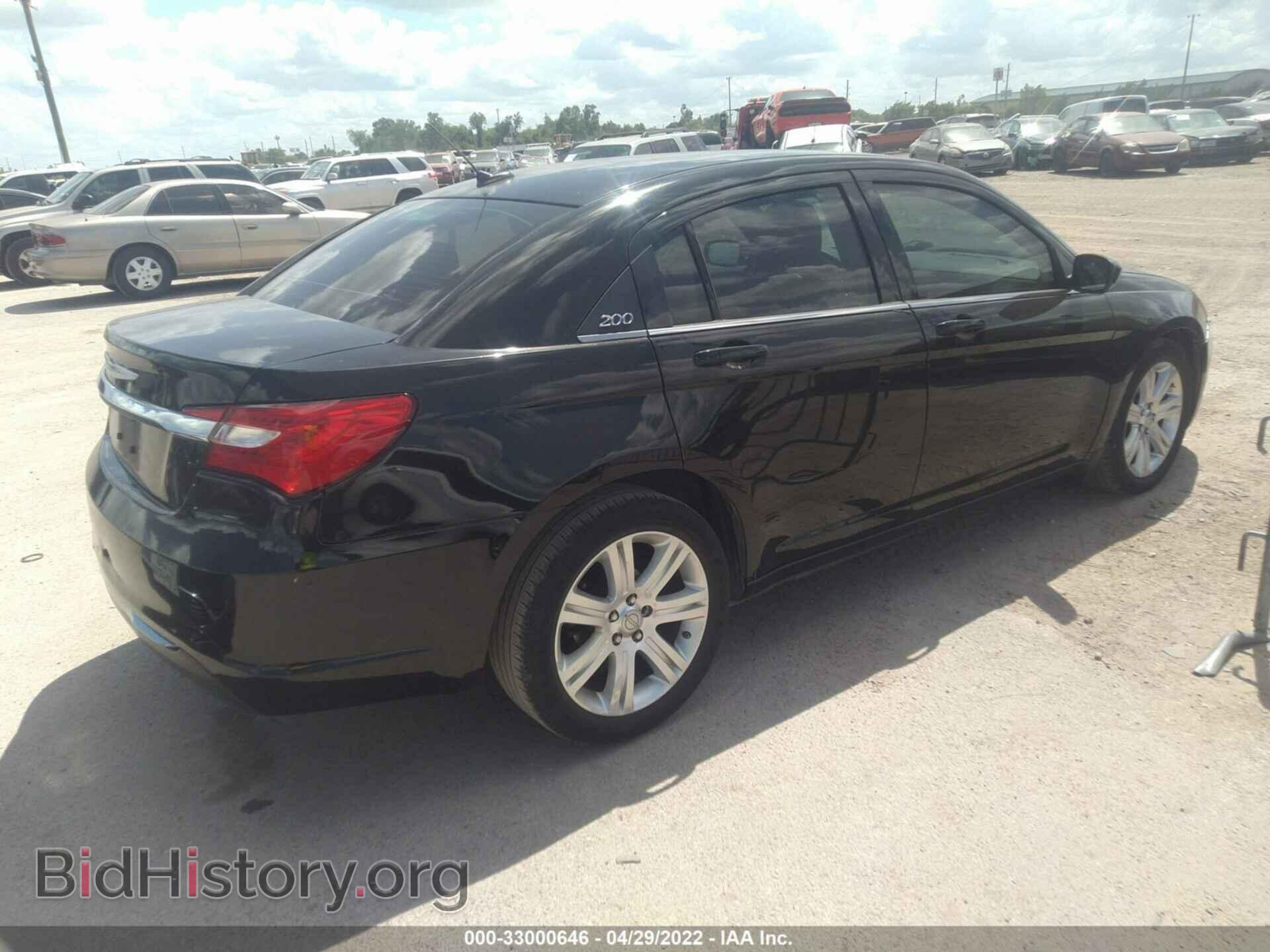 2012 CHRYSLER 200 - VIN: 1C3CCBBB2CN301976 - Фото 4