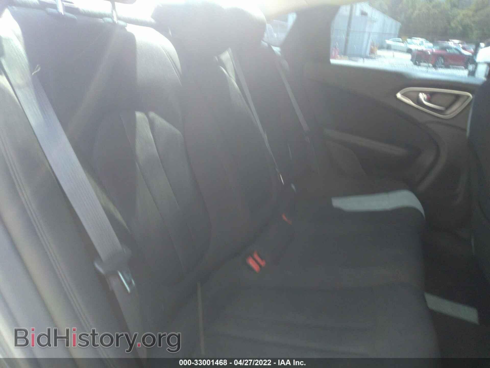 2015 CHRYSLER 200 - VIN: 1C3CCCAB5FN504307 - Фото 8