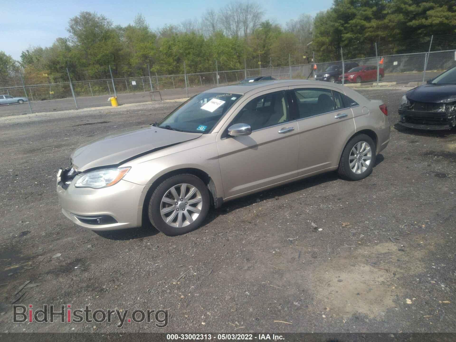 2013 CHRYSLER 200 - VIN: 1C3CCBCG8DN593628 - Photo 2