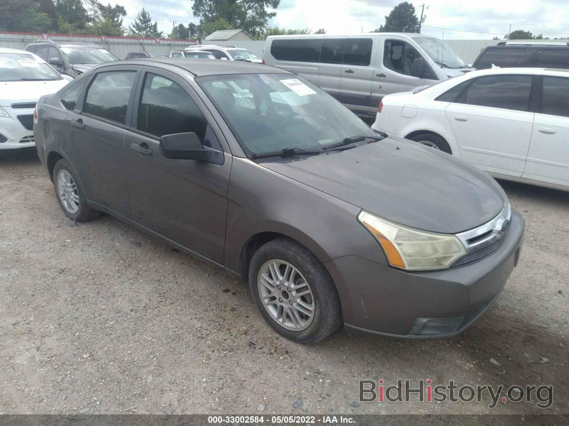 Photo 1FAHP35N49W112935 - FORD FOCUS 2009