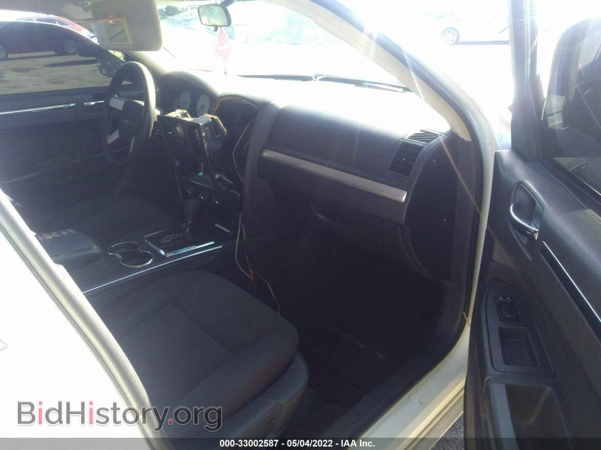 2010 CHRYSLER 300 - VIN: 2C3CA4CD7AH105314 - Фото 5