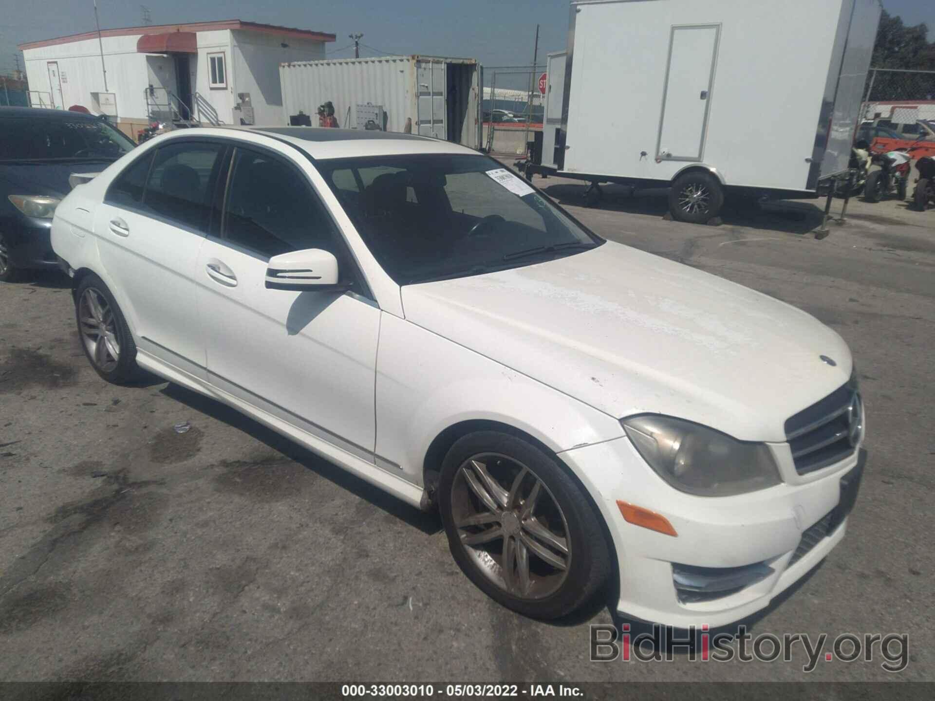 Photo WDDGF4HB3EA933683 - MERCEDES-BENZ C-CLASS 2014