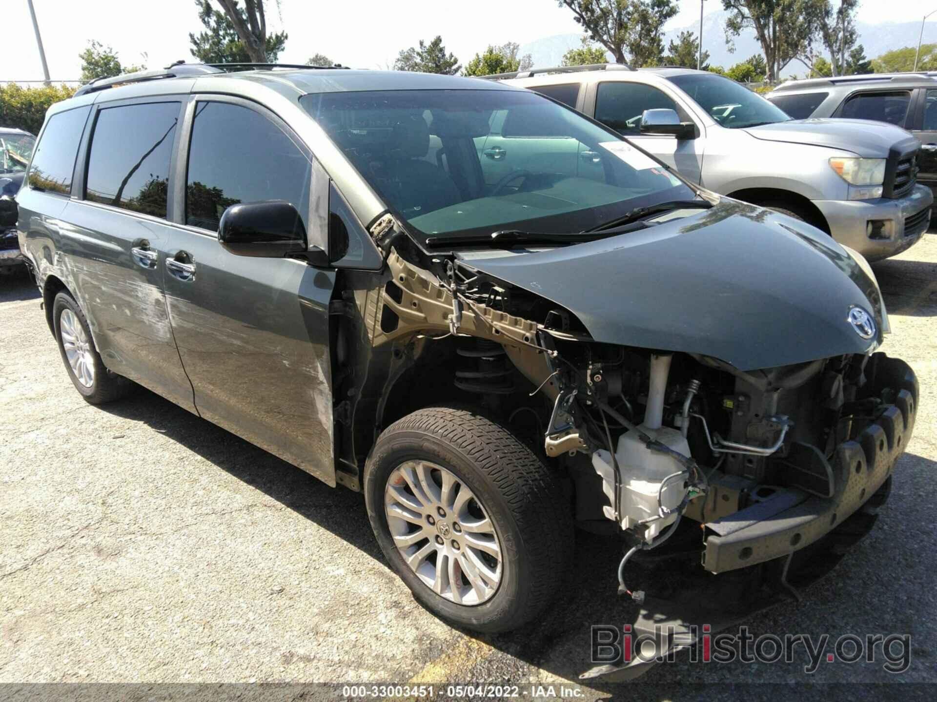 Photo 5TDYK3DC8DS340440 - TOYOTA SIENNA 2013