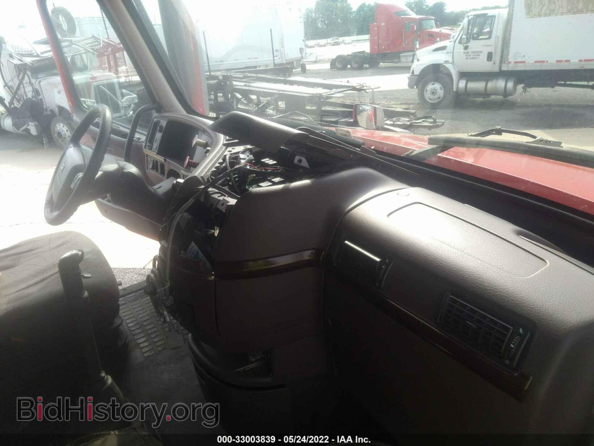 2014 VOLVO VN - VIN: 4V5N99UF4EN165476 - Фото 5