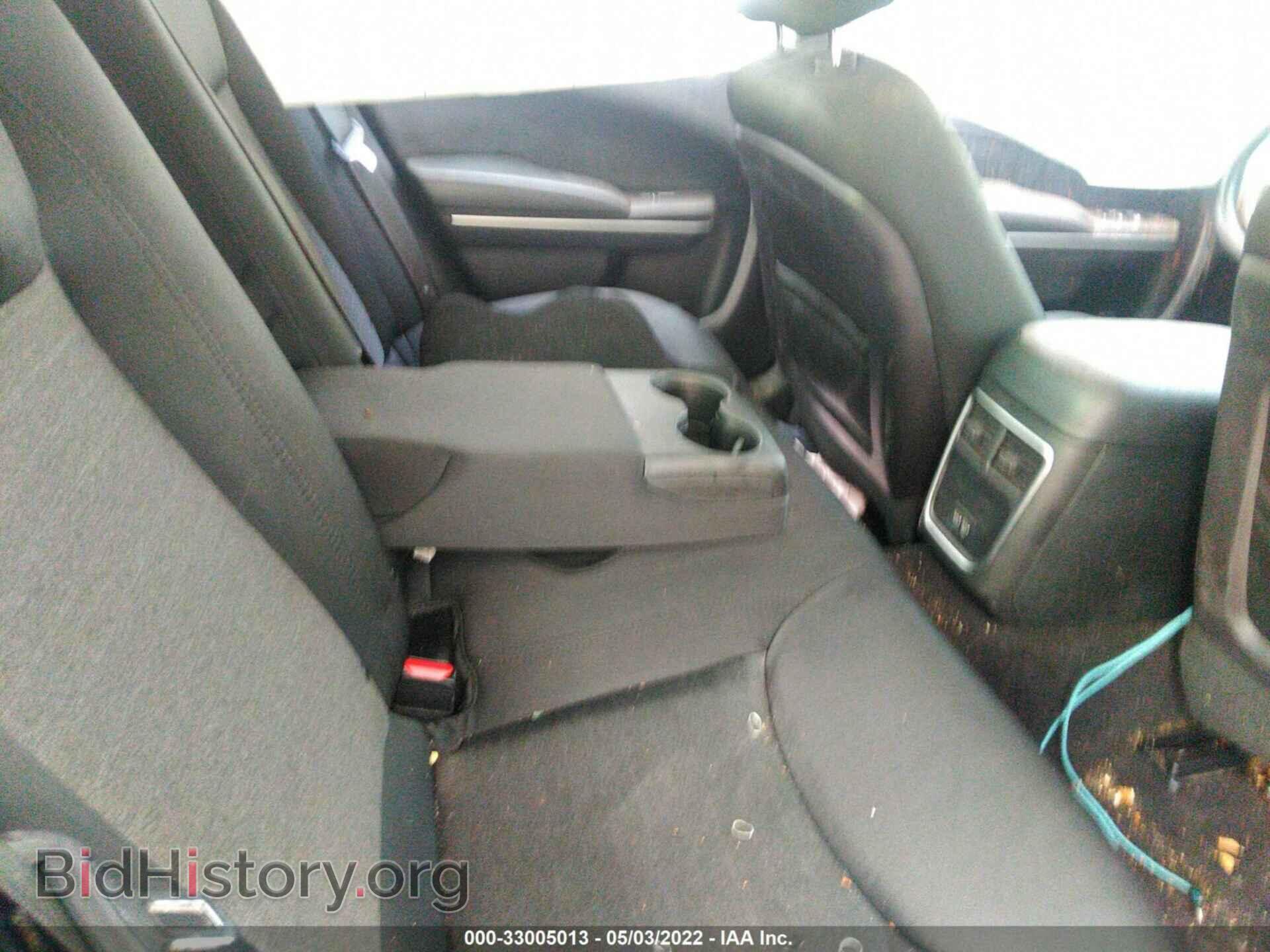 2019 CHRYSLER 300 - VIN: 2C3CCAAG2KH727052 - Фото 8