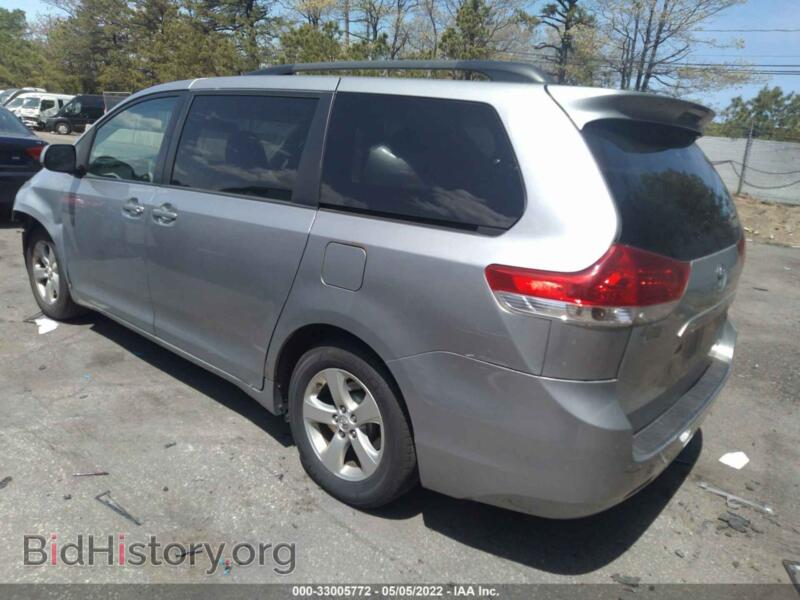 2013 Toyota SIENNA (VIN 5TDKK3DC8DS383231) — фото 3 из 11