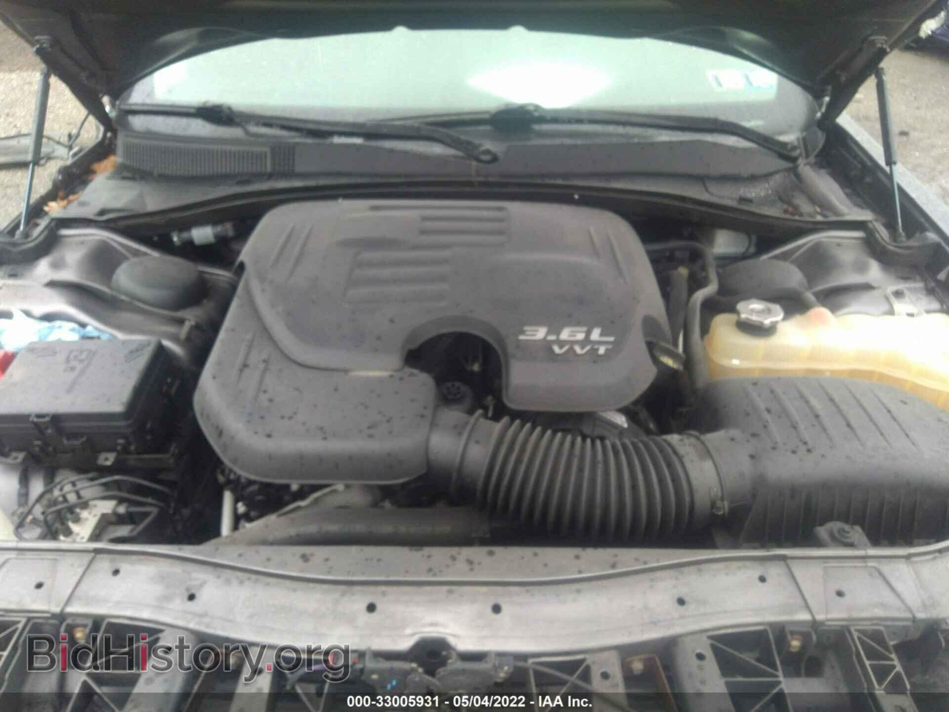 2016 CHRYSLER 300 - VIN: 2C3CCAKG5GH270257 - Фото 10