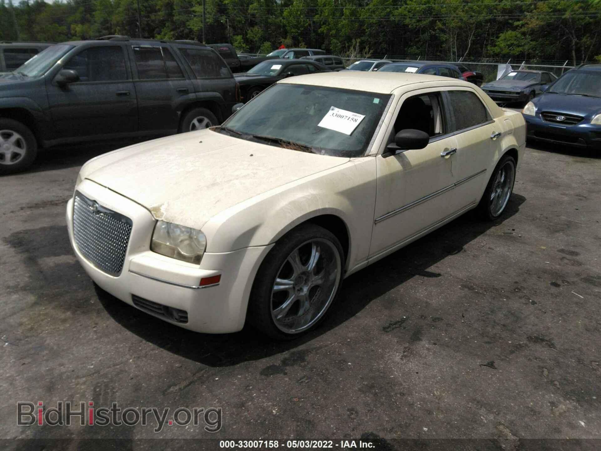 2009 CHRYSLER 300 - VIN: 2C3KA43D89H575455 - Фото 2