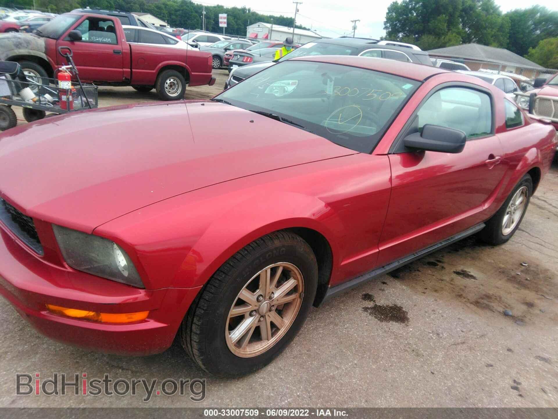 2007 FORD MUSTANG - VIN: 1ZVFT80N175366961 - Фото 2