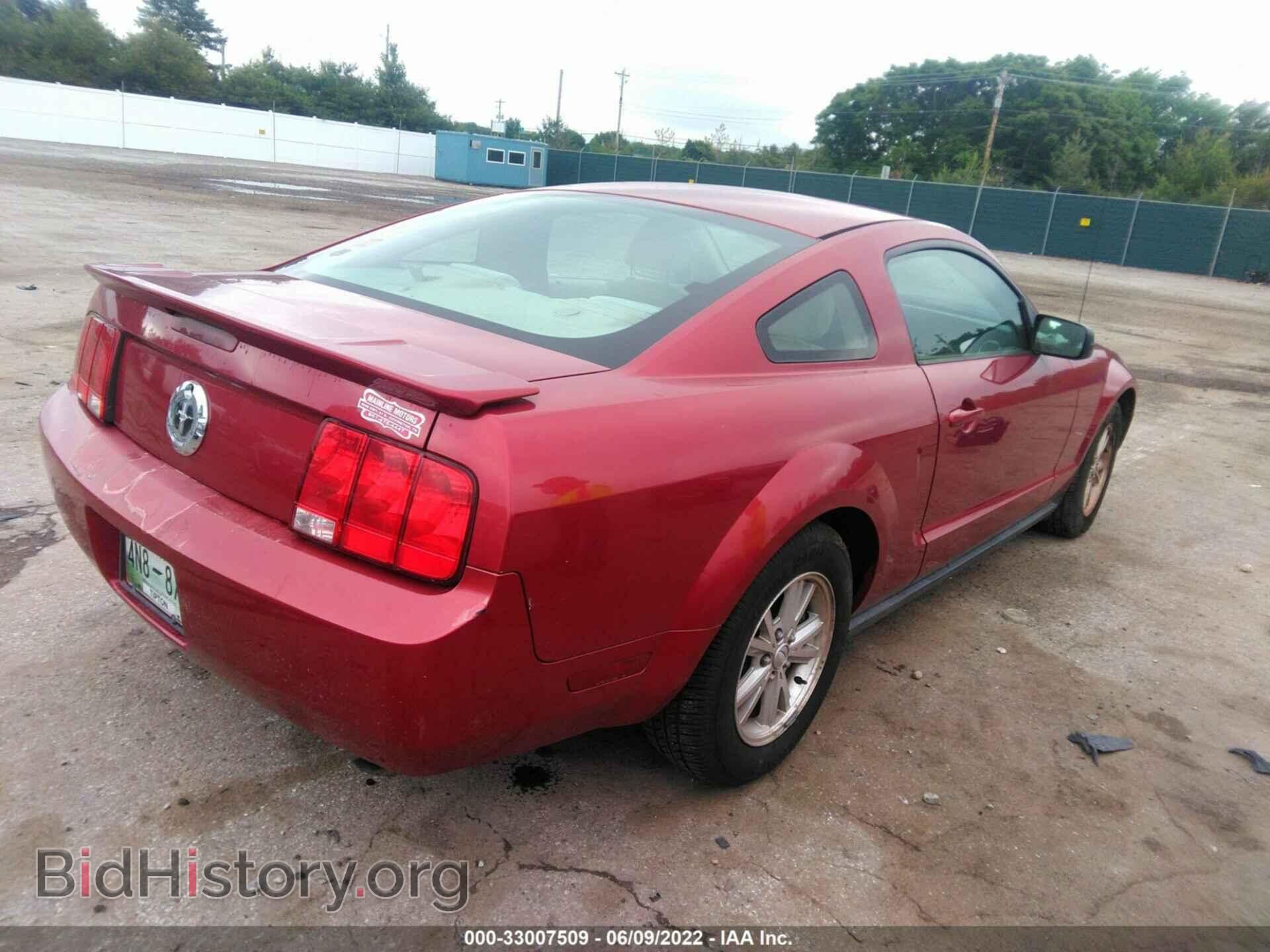 2007 FORD MUSTANG - VIN: 1ZVFT80N175366961 - Фото 4