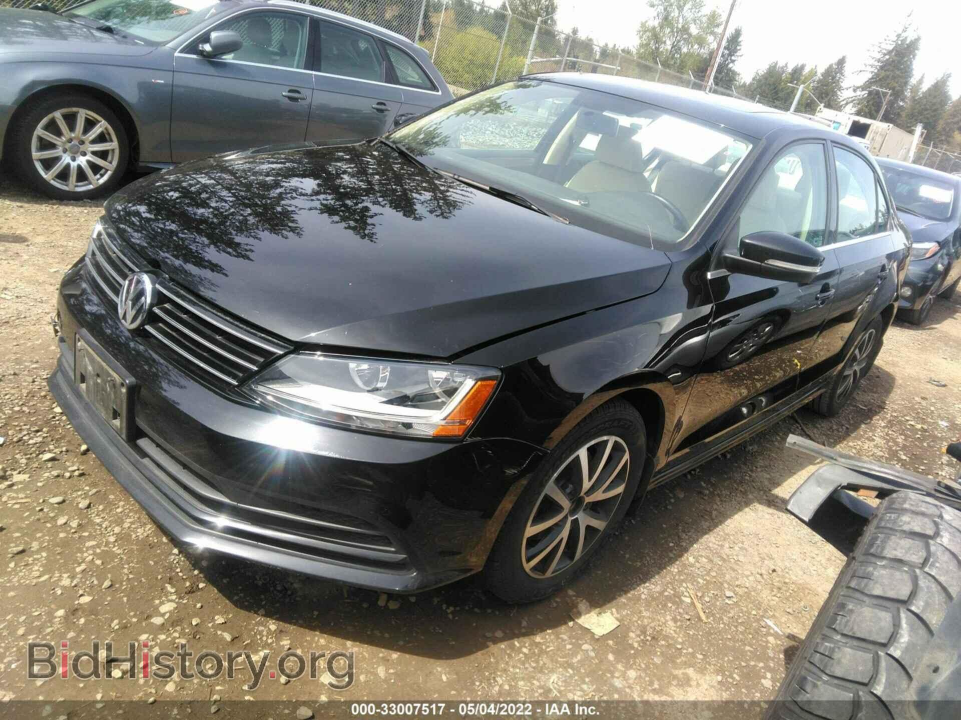 2017 VOLKSWAGEN JETTA - VIN: 3VWDB7AJ5HM296036 - Фото 2