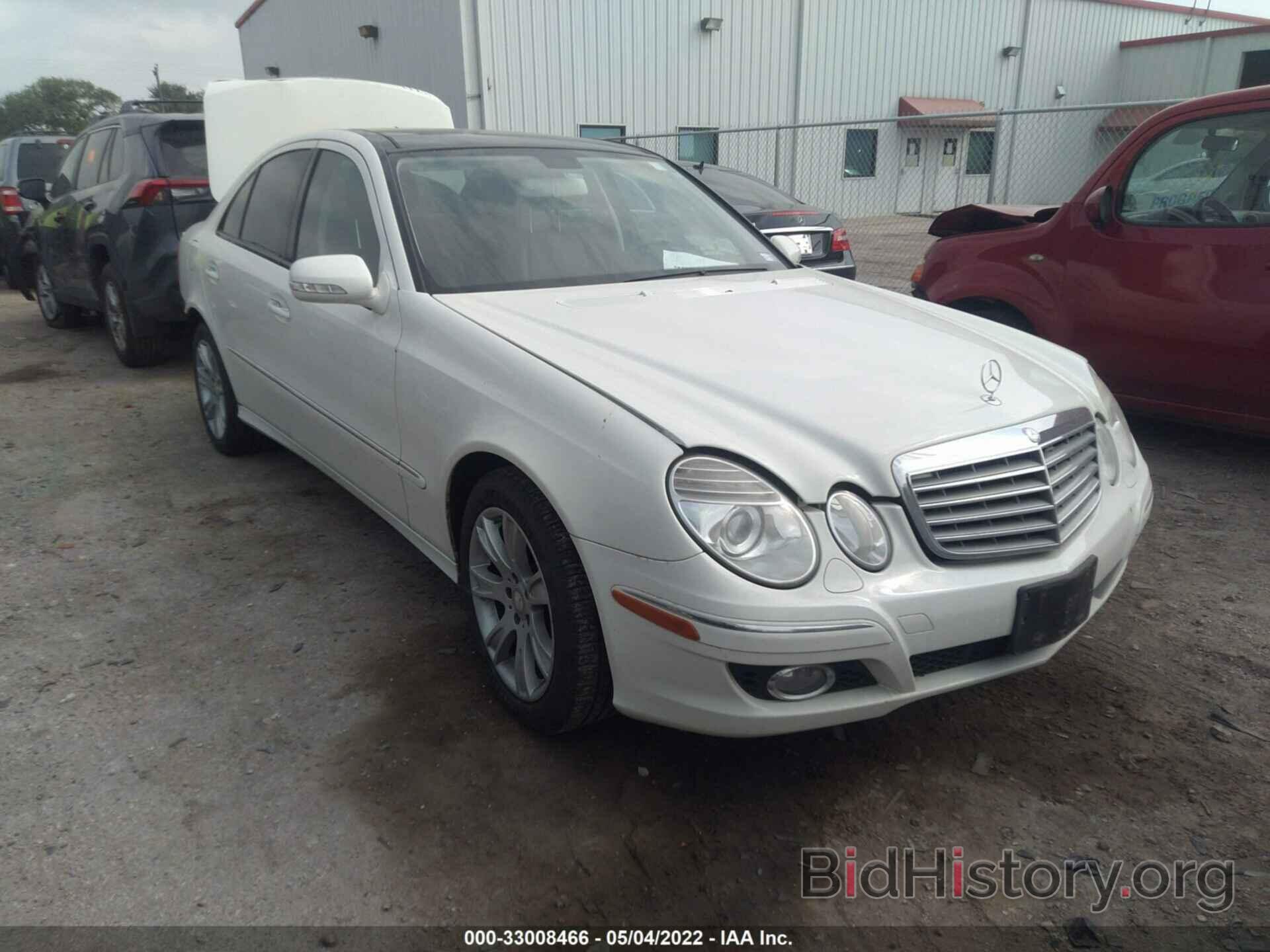 Photo WDBUF56X49B363502 - MERCEDES-BENZ E-CLASS 2009