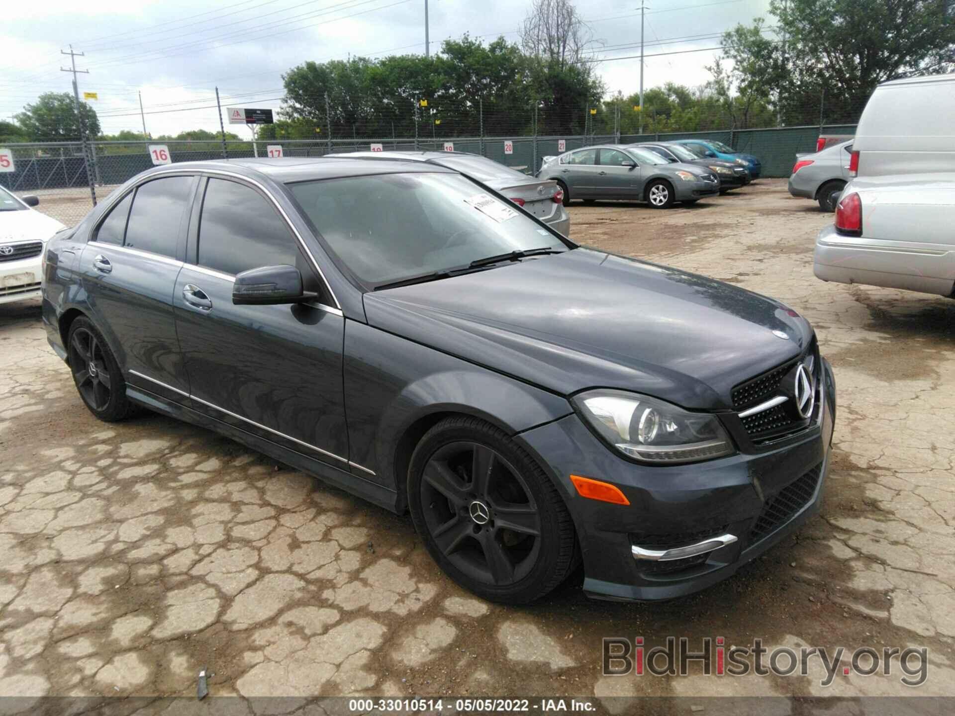 Photo WDDGF4HBXEG253955 - MERCEDES-BENZ C-CLASS 2014