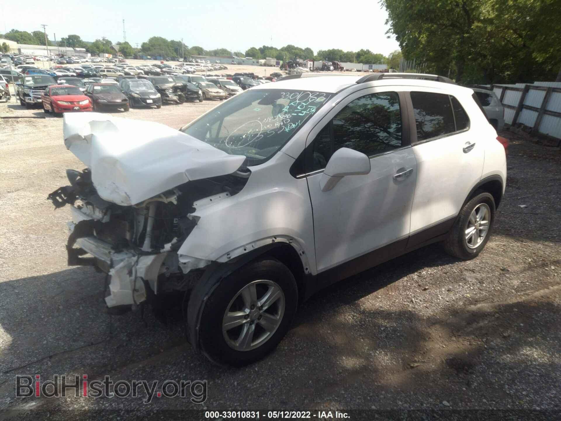 2017 CHEVROLET TRAX - VIN: 3GNCJPSB1HL218763 - Фото 2
