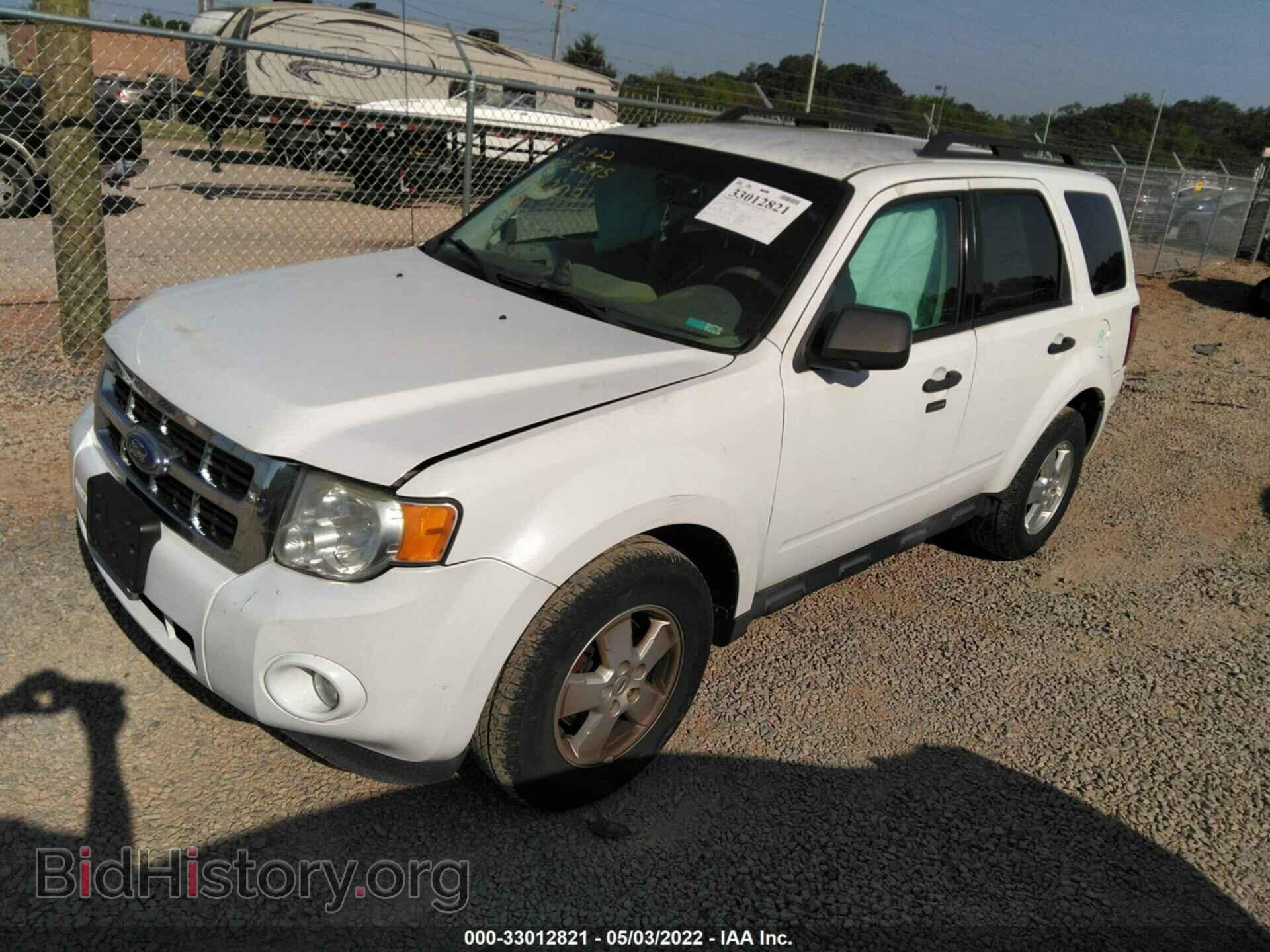 2011 FORD ESCAPE - VIN: 1FMCU9D75BKC11209 - Фото 2