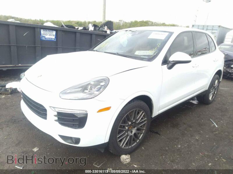 2017 Porsche CAYENNE (VIN WP1AA2A28HKA88078) — photo 2 of 11