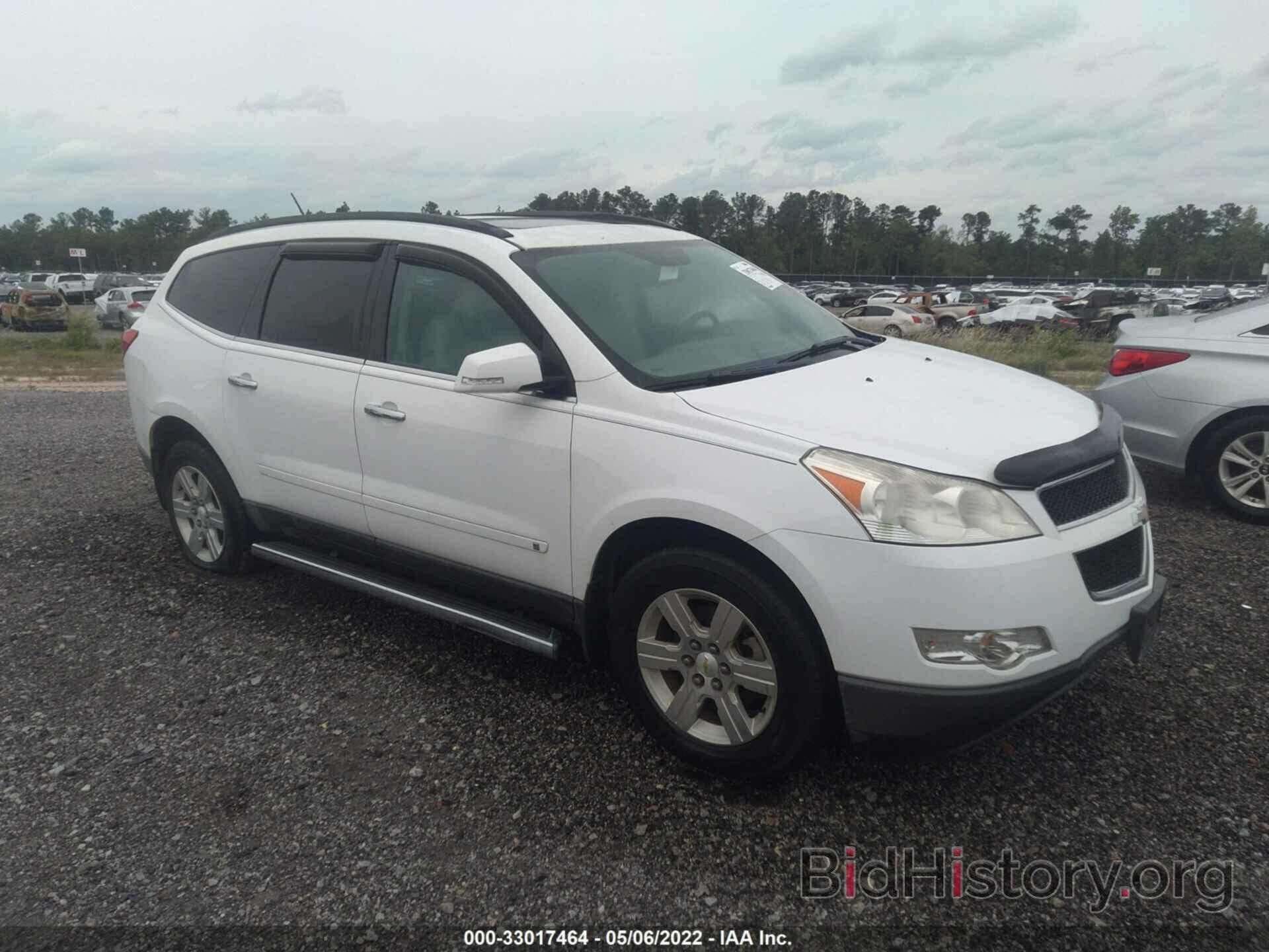 Photo 1GNLRGED7AS115361 - CHEVROLET TRAVERSE 2010