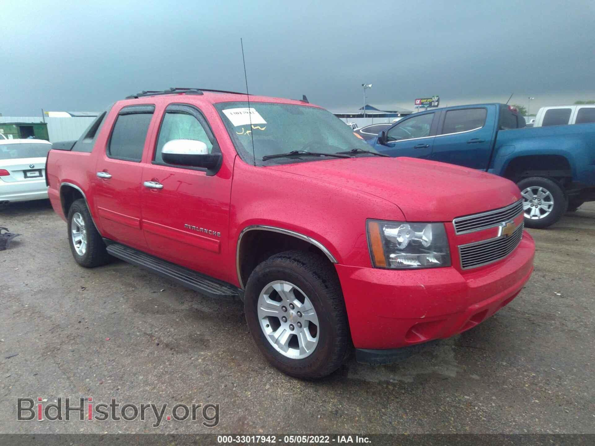 Photo 3GNMCEE01BG346689 - CHEVROLET AVALANCHE 2011