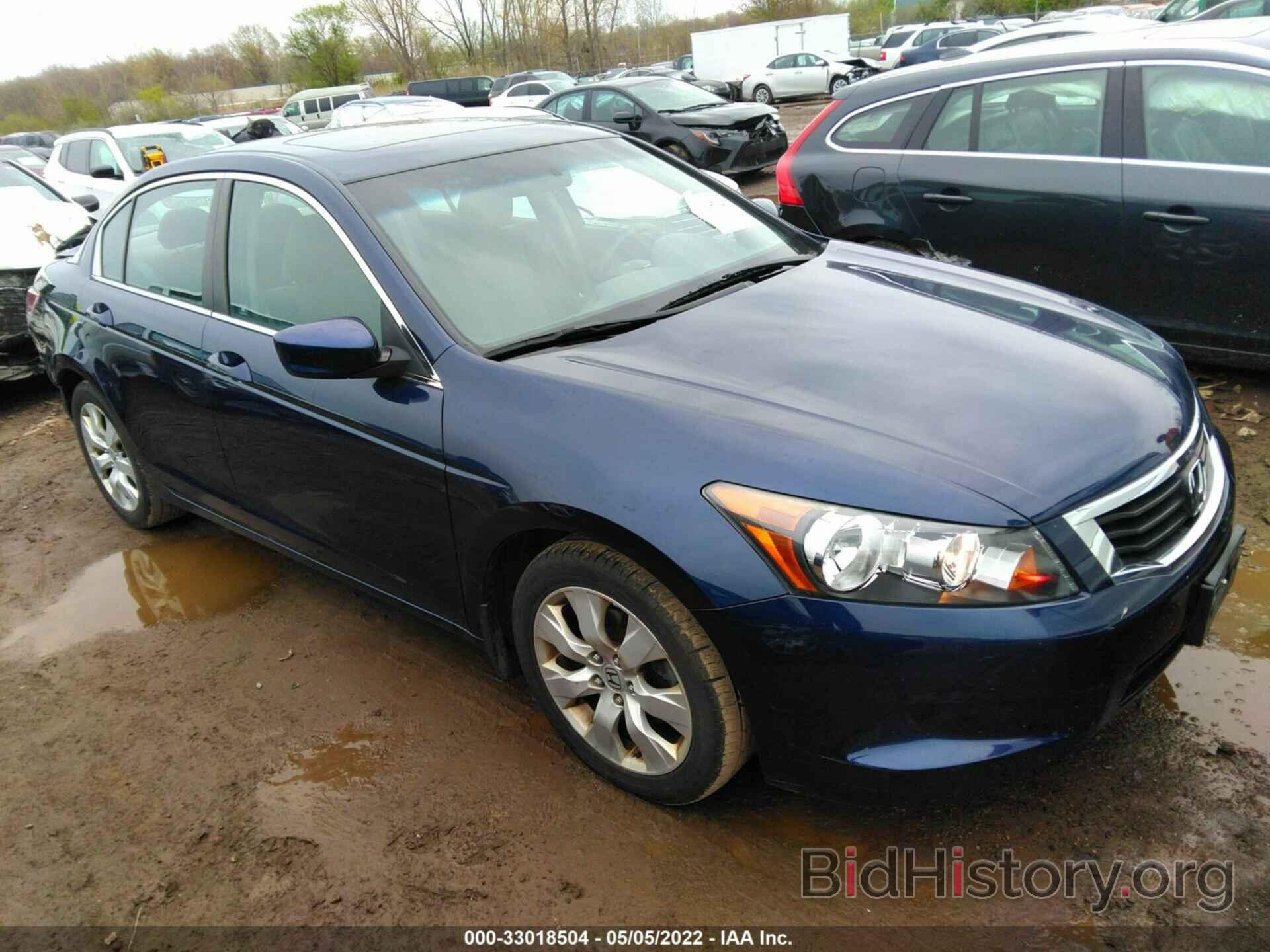 Photo 1HGCP2F71AA060200 - HONDA ACCORD SDN 2010