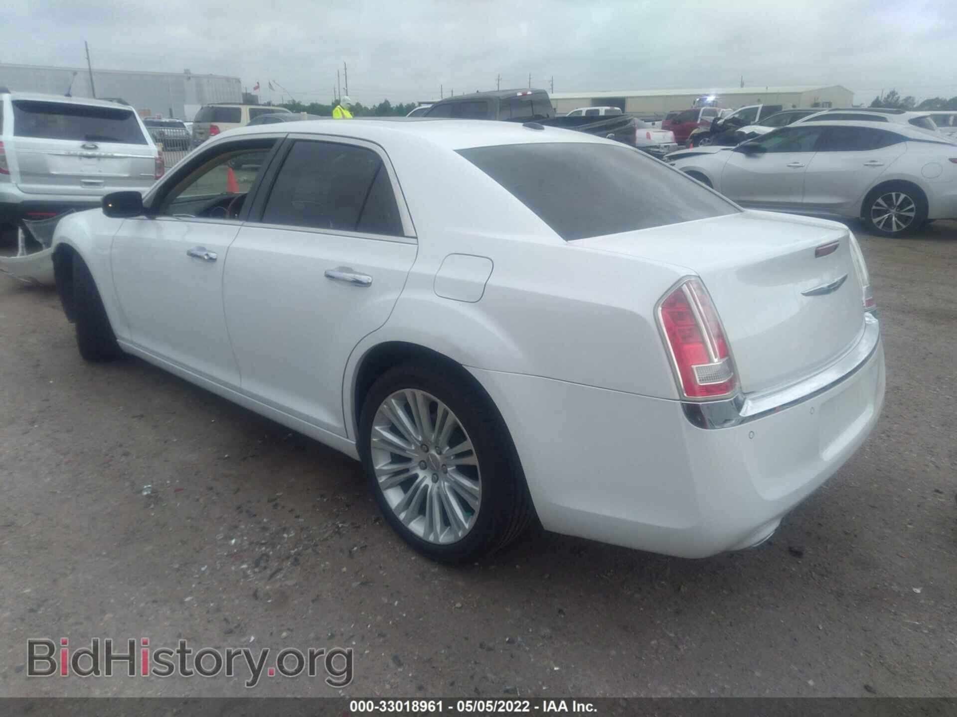 2011 CHRYSLER 300 - VIN: 2C3CA6CT2BH559474 - Фото 3