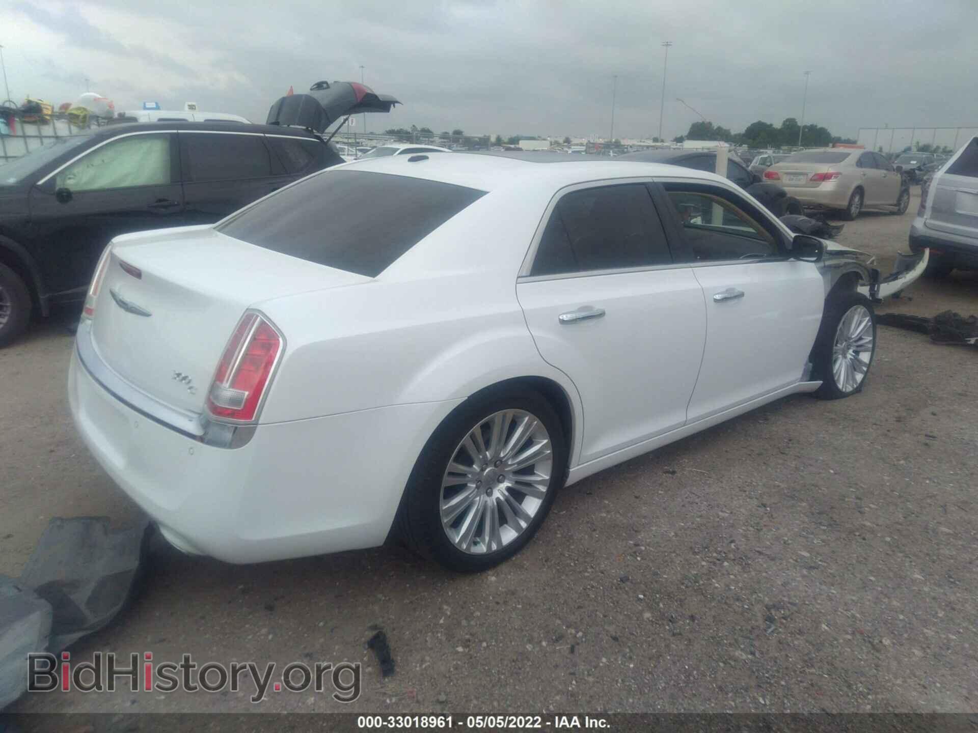2011 CHRYSLER 300 - VIN: 2C3CA6CT2BH559474 - Фото 4