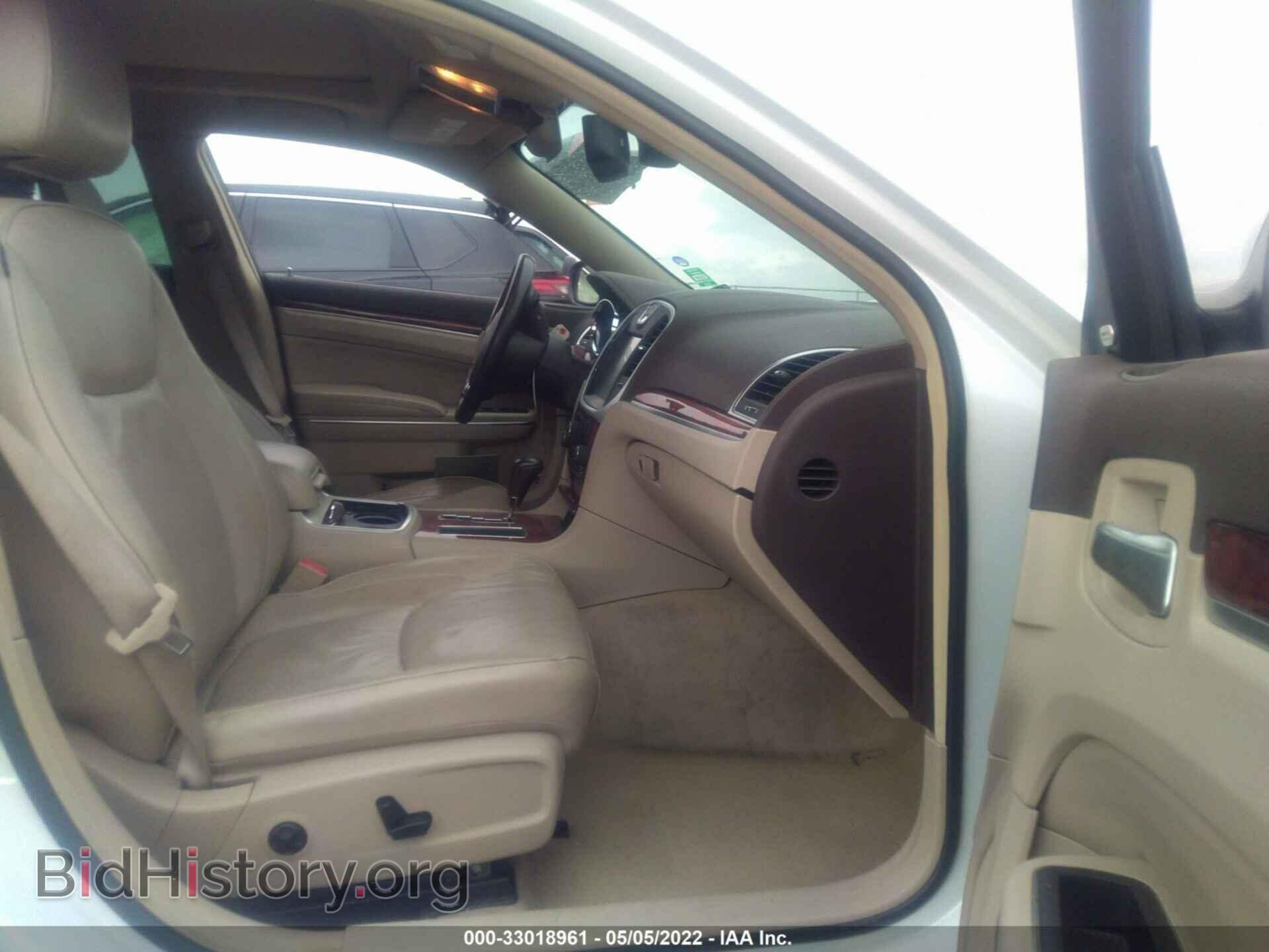 2011 CHRYSLER 300 - VIN: 2C3CA6CT2BH559474 - Фото 5