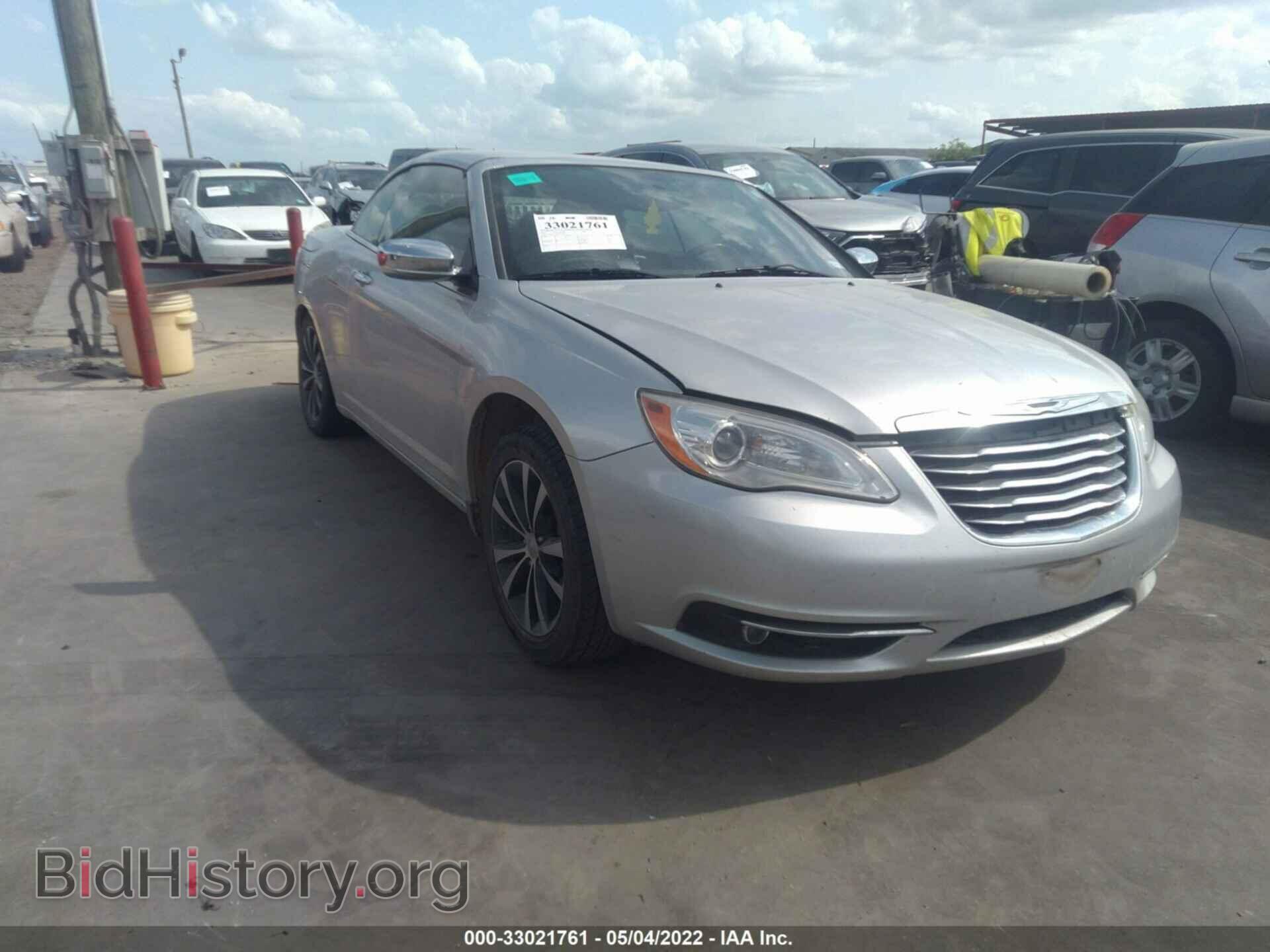 Photo 1C3BC7EG6BN535634 - CHRYSLER 200 2011