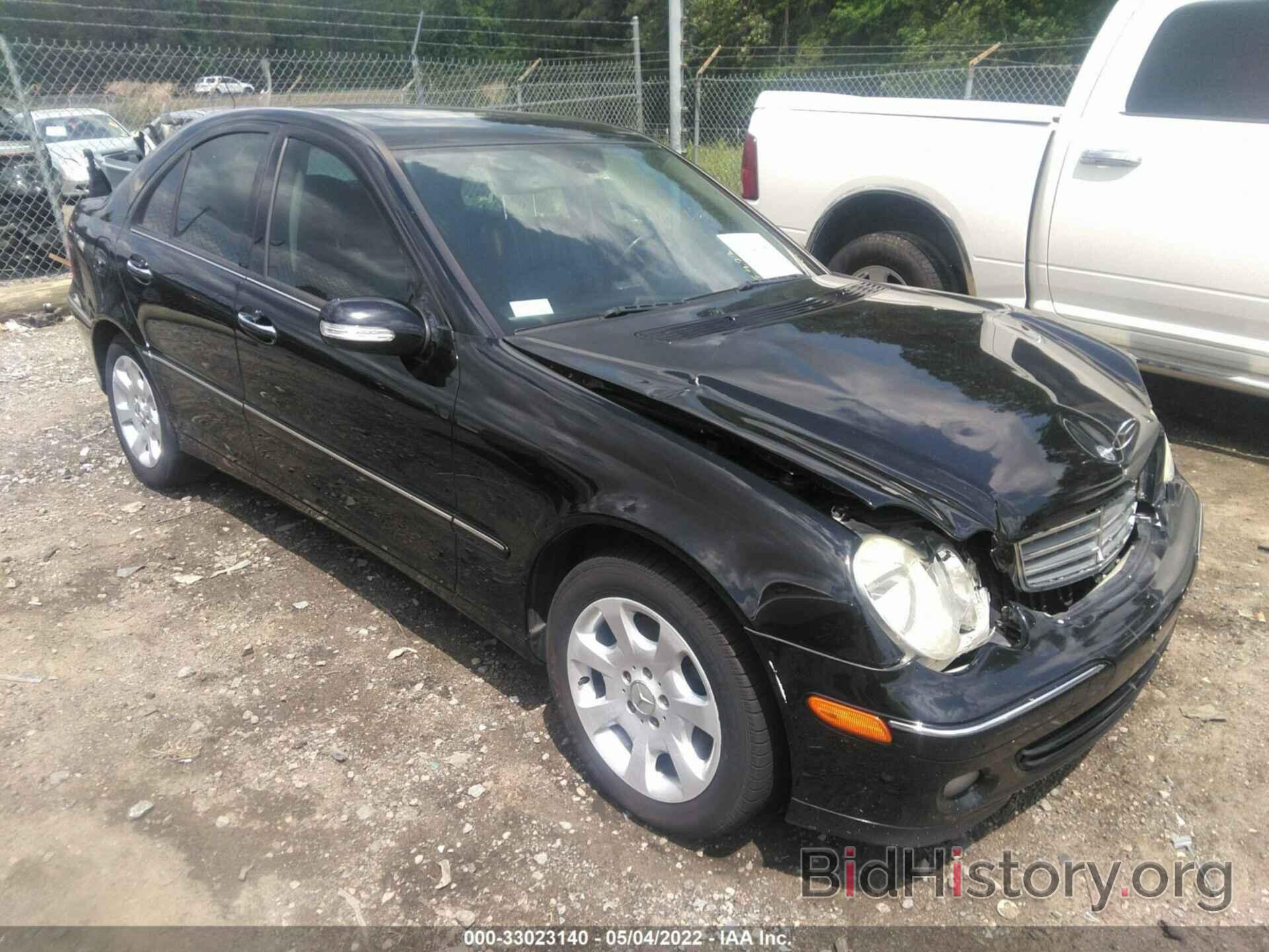 Photo WDBRF92HX6F834424 - MERCEDES-BENZ C-CLASS 2006