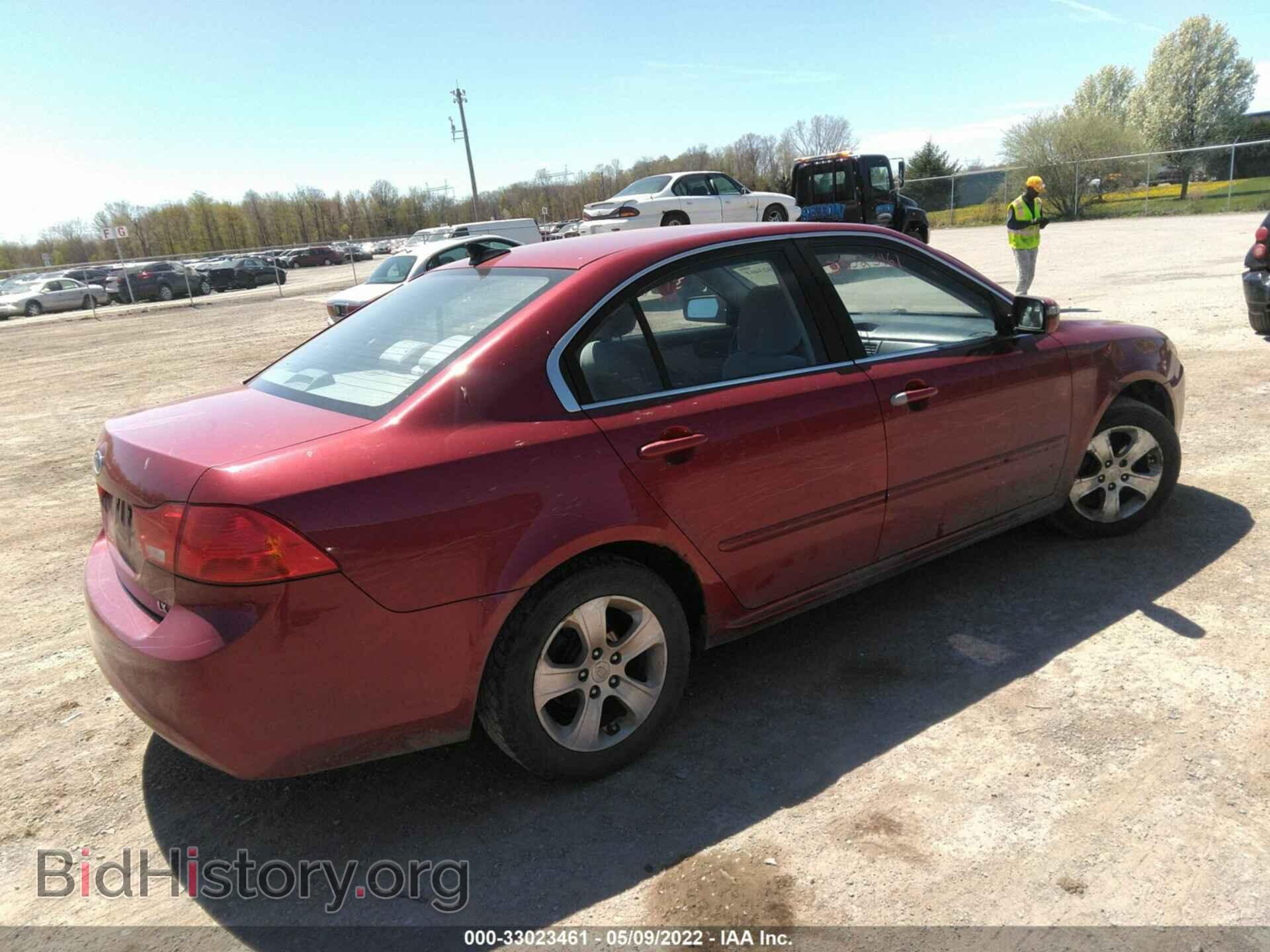 2009 KIA OPTIMA - VIN: KNAGE228695289025 - Фото 4