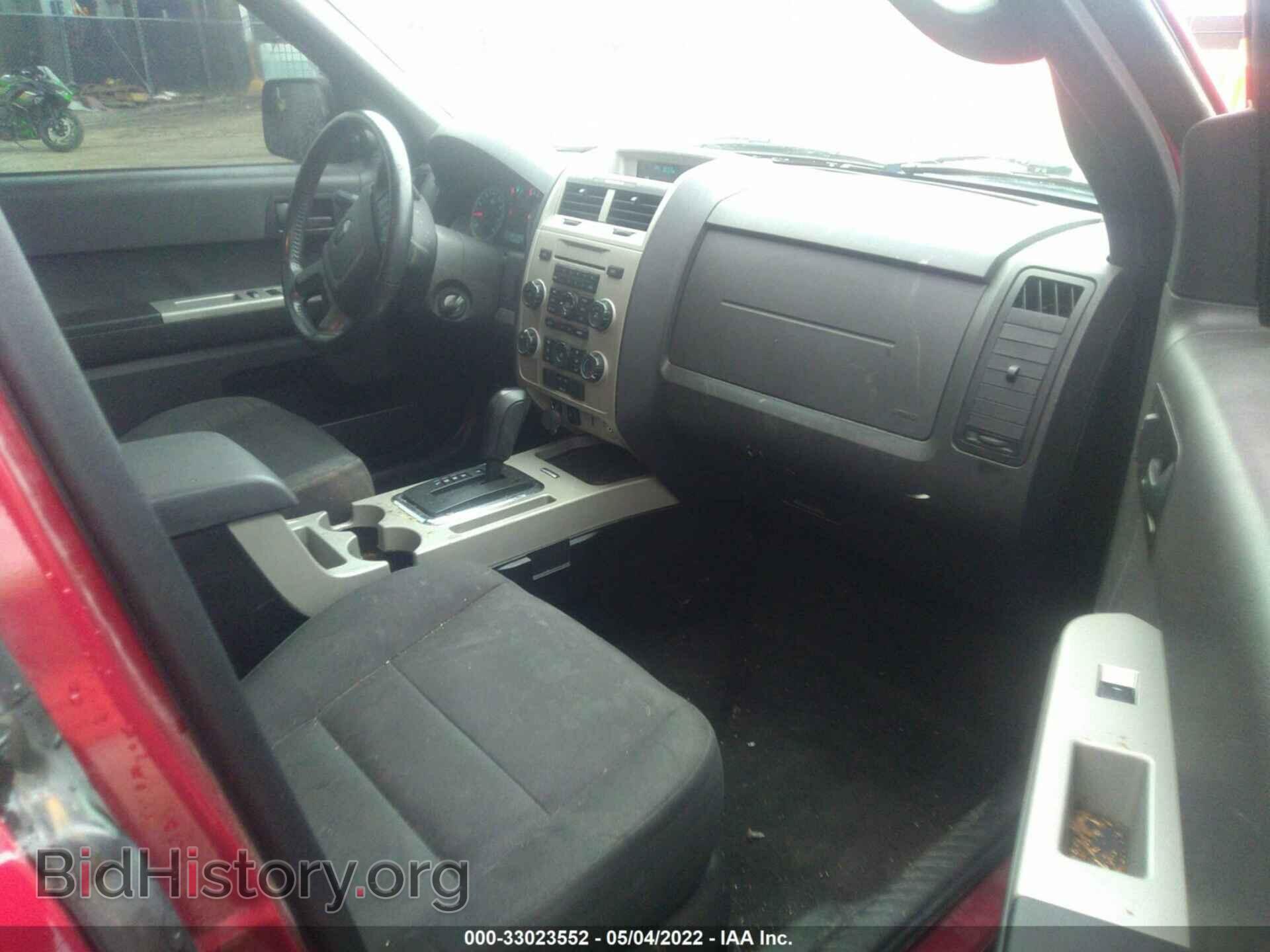 2011 FORD ESCAPE - VIN: 1FMCU0D75BKA75675 - Фото 5