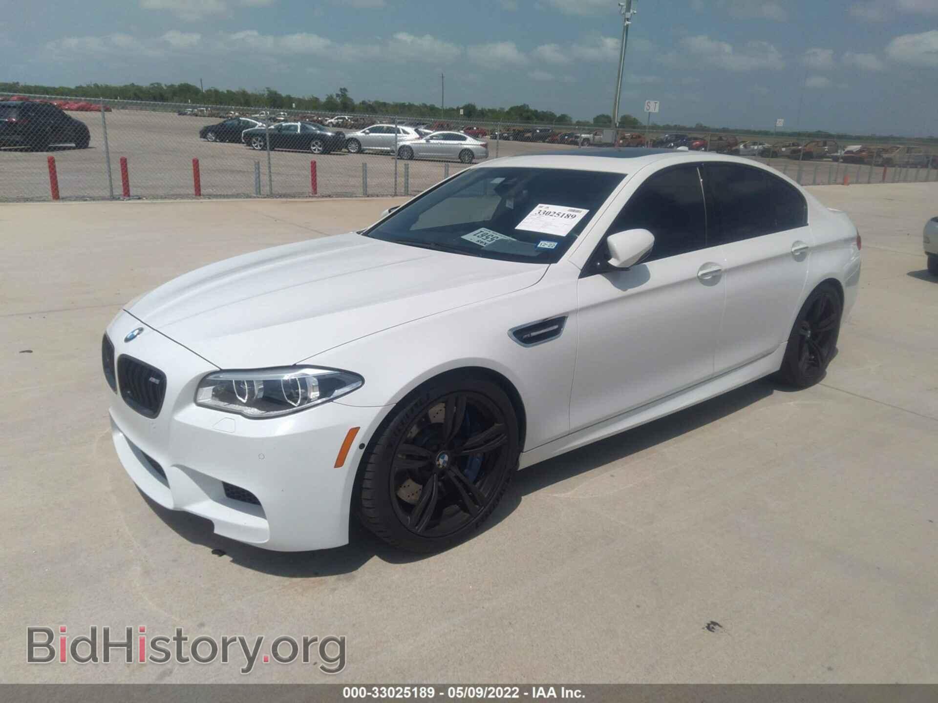 2016 BMW M5 - VIN: WBSFV9C59GG343536 - Фото 2
