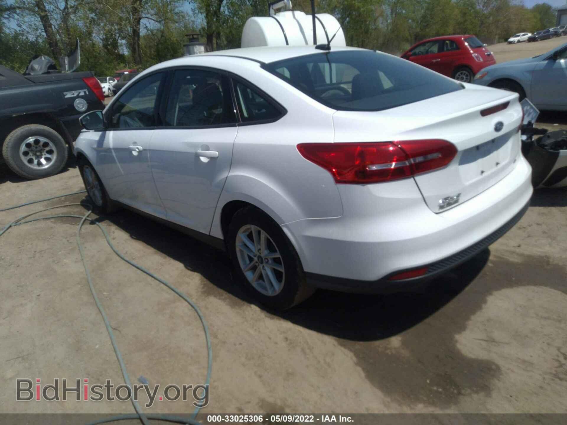 2017 FORD FOCUS - VIN: 1FADP3F24HL323880 - Фото 3