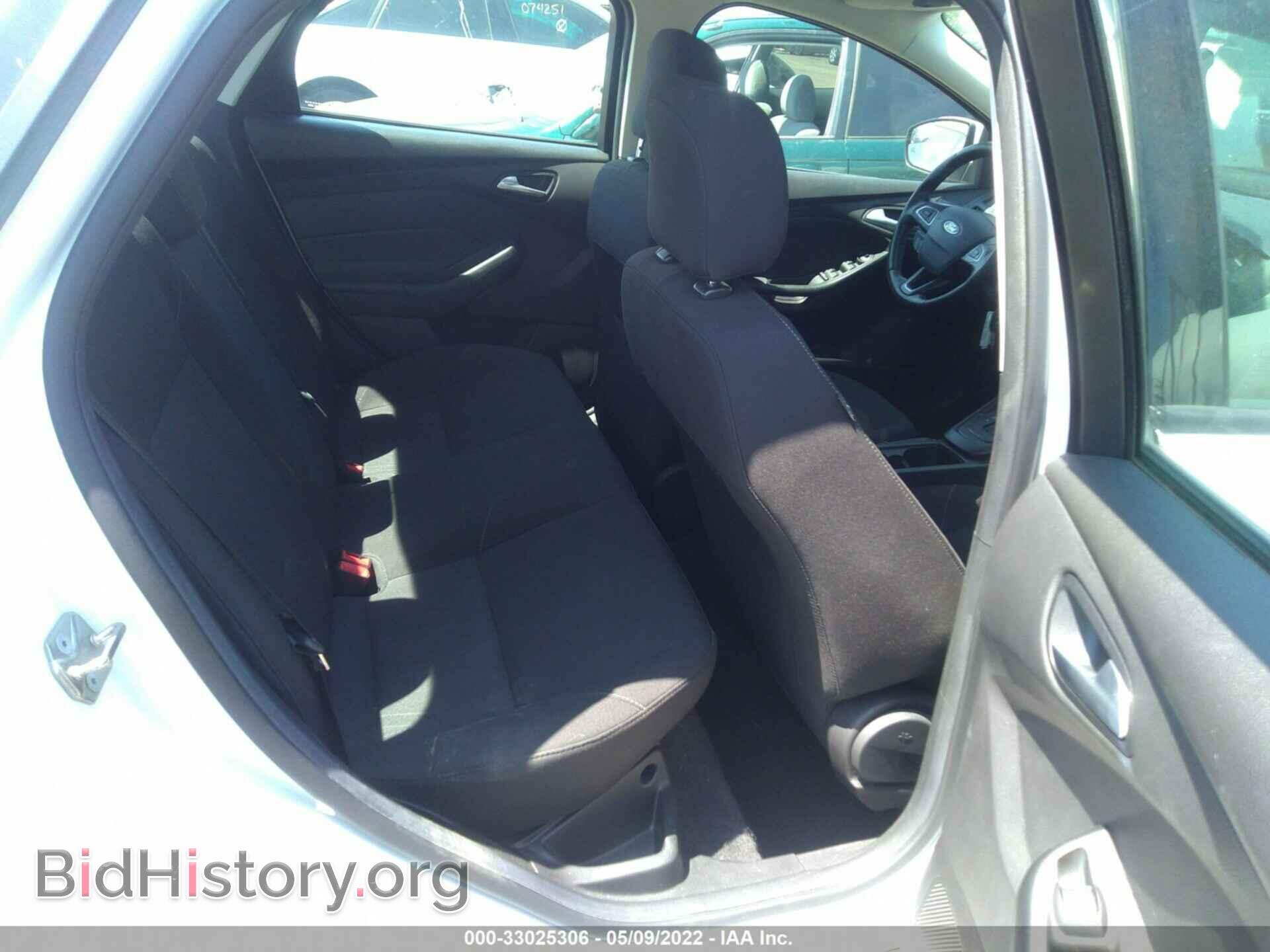 2017 FORD FOCUS - VIN: 1FADP3F24HL323880 - Фото 8